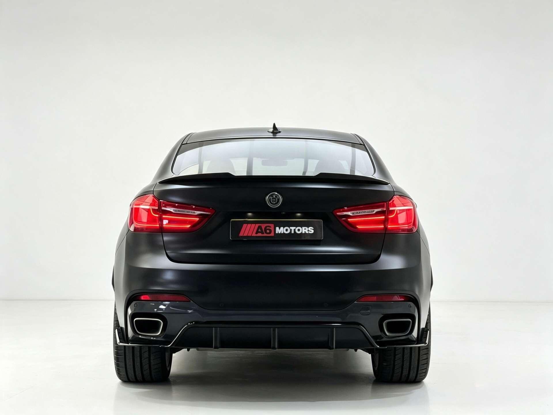 BMW X6 view 10