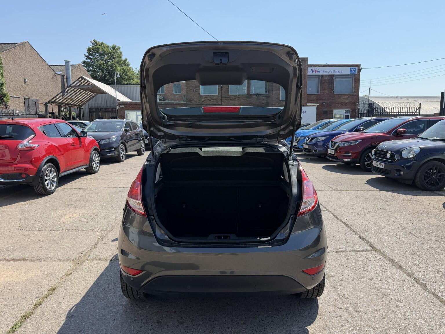 Ford Fiesta view 18
