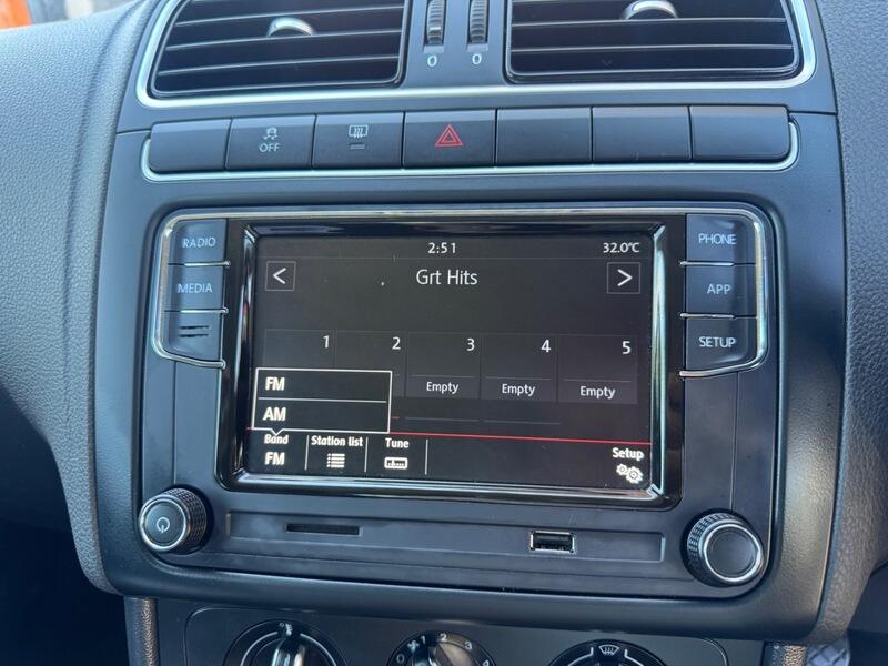 Volkswagen Polo view 24