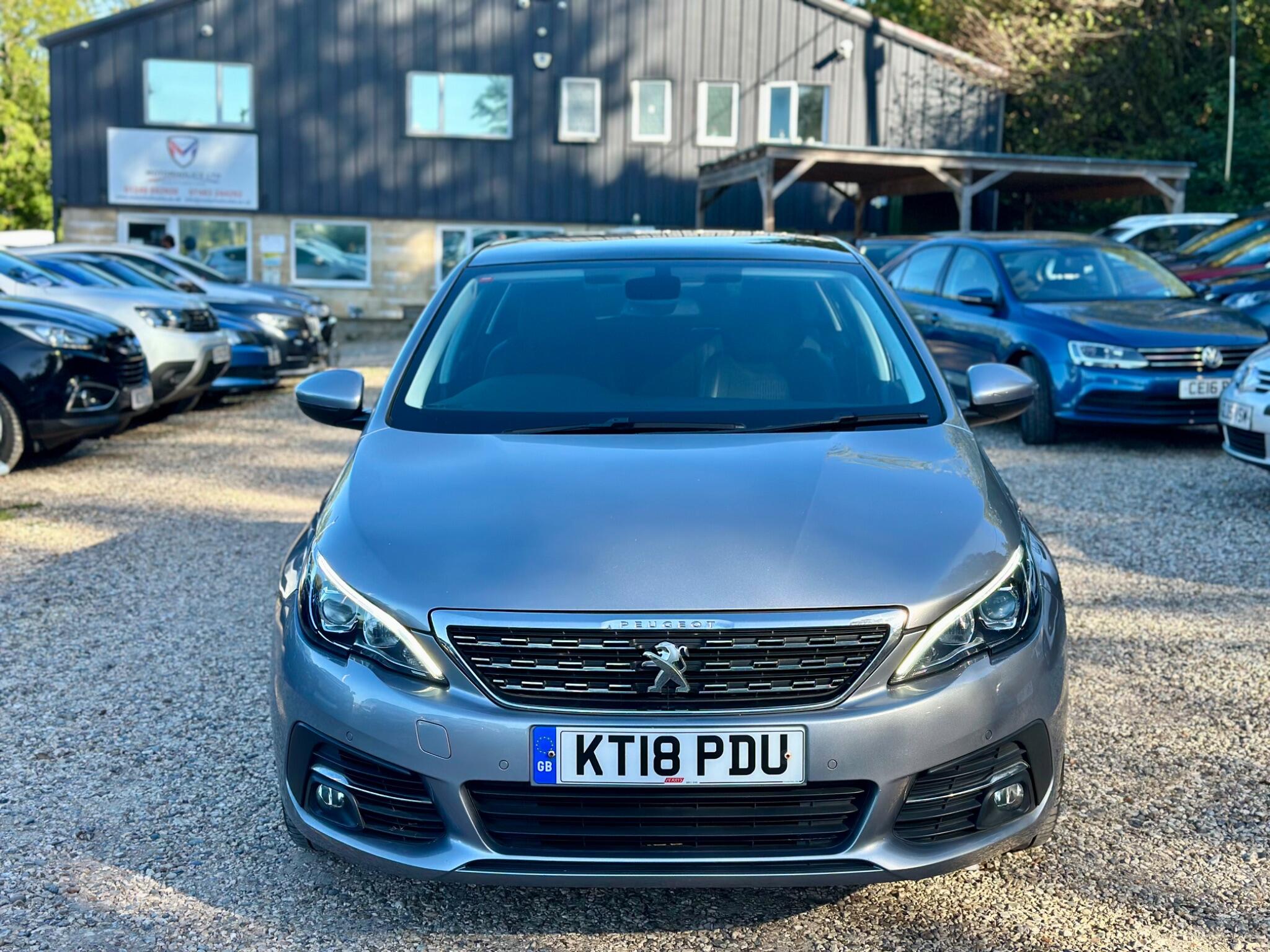 Peugeot 308 view 5