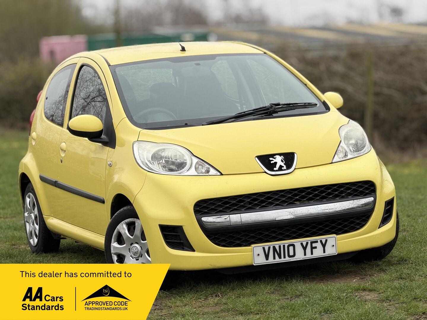2010 Peugeot 107 1.0 12V Urban Euro 4 5dr image 4