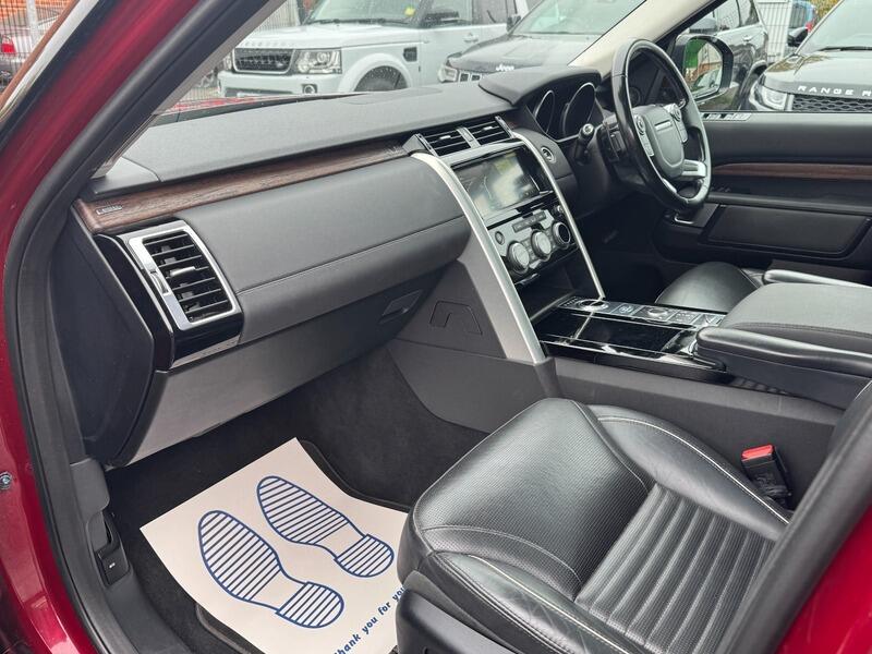 Land Rover Discovery view 26