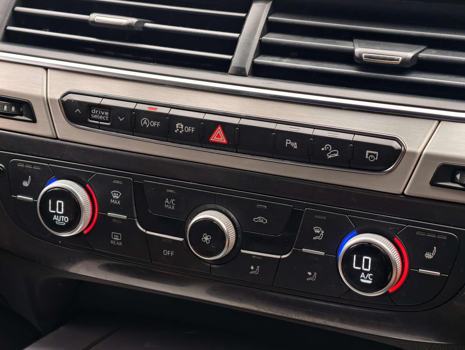 Audi Q7 view 36