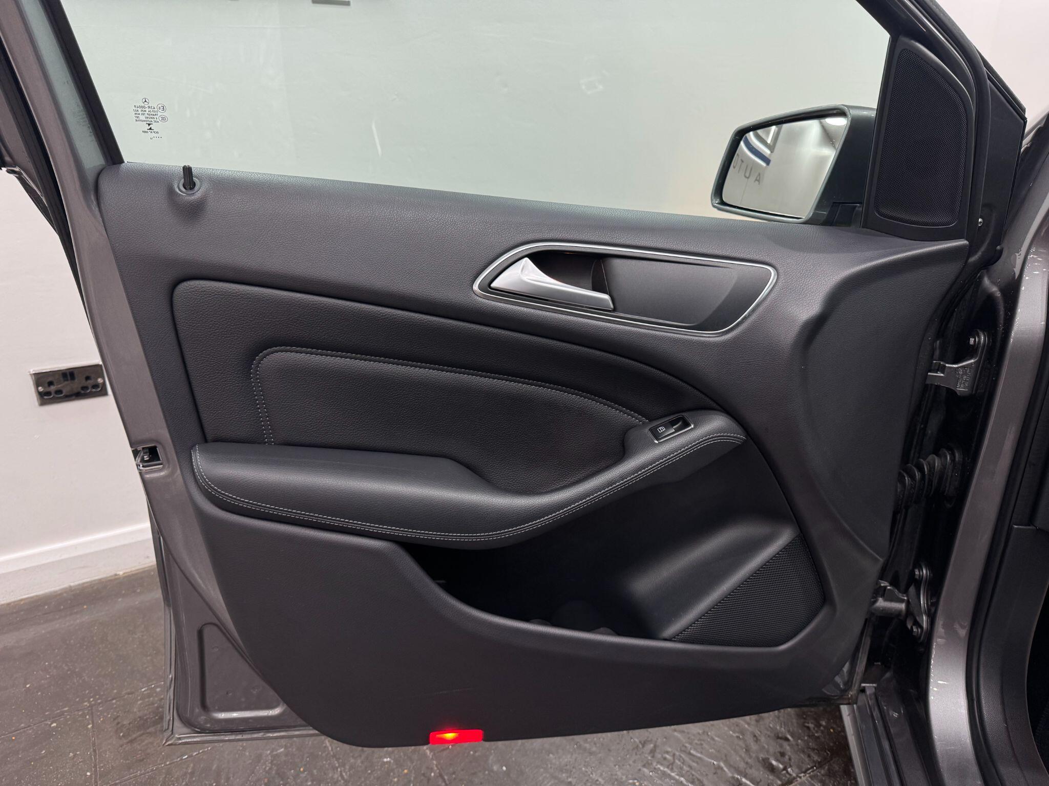 Mercedes-Benz B-Class view 51