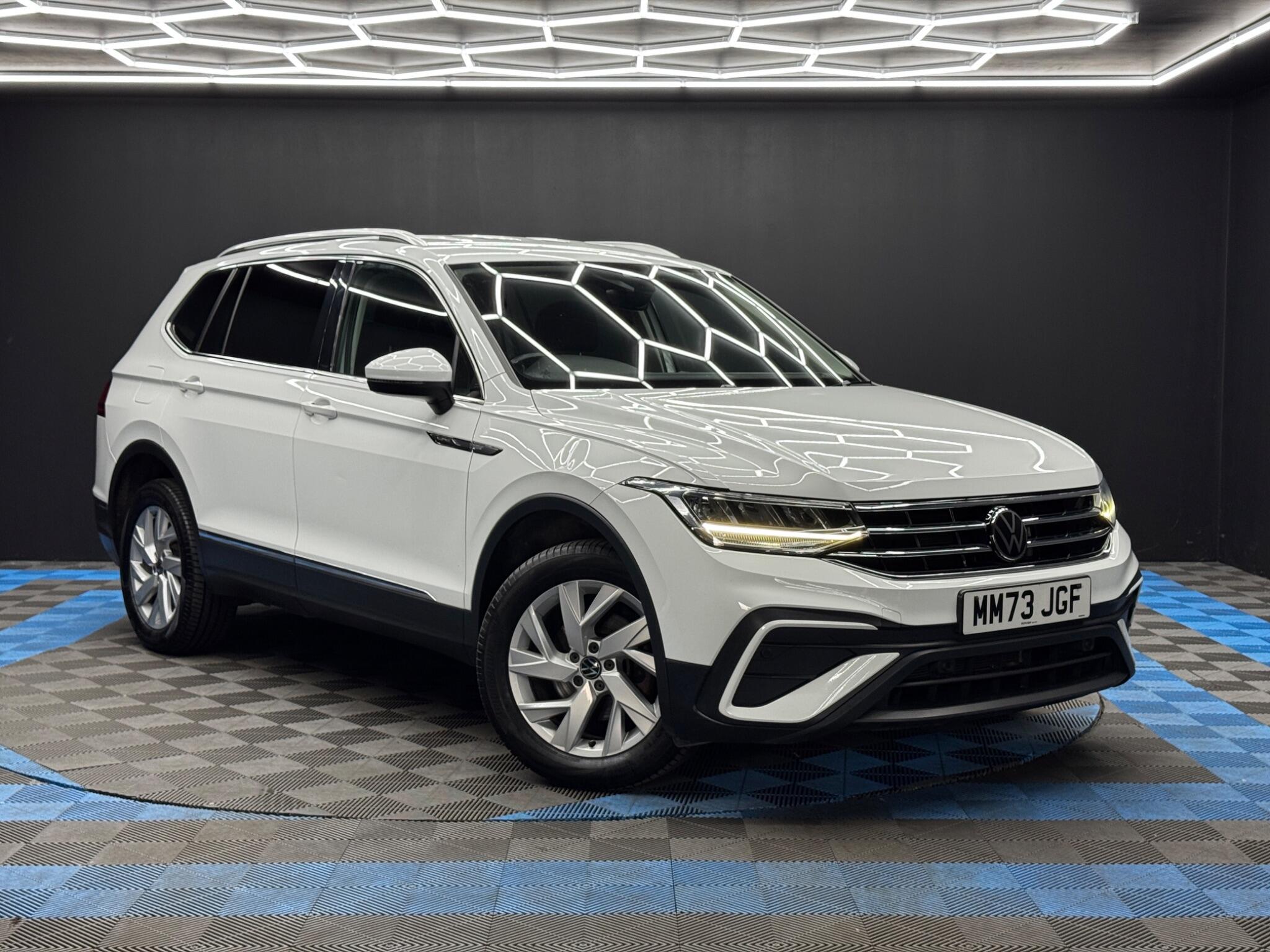 2023 Volkswagen Tiguan Allspace in White for sale