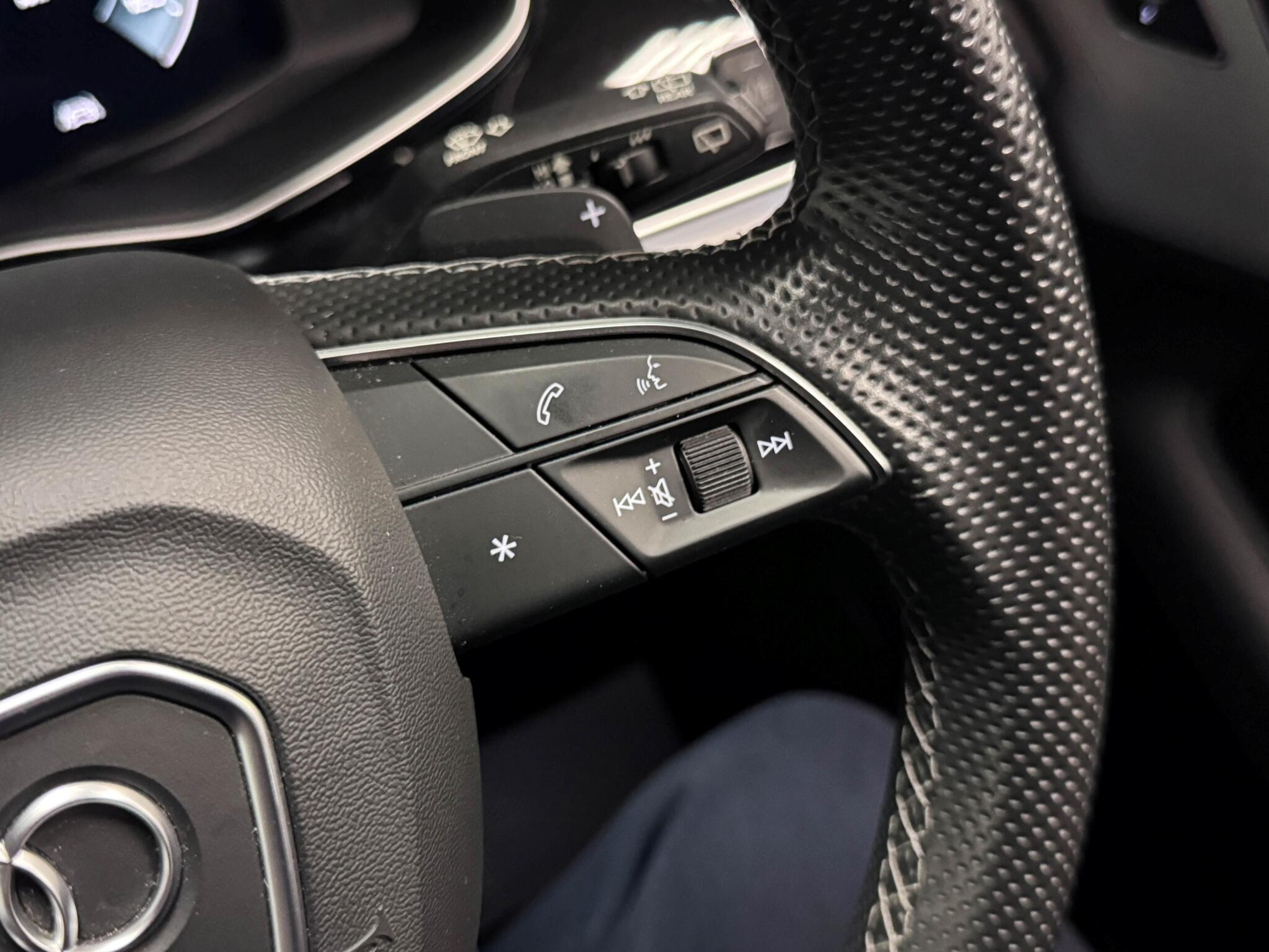 Audi Q7 view 17