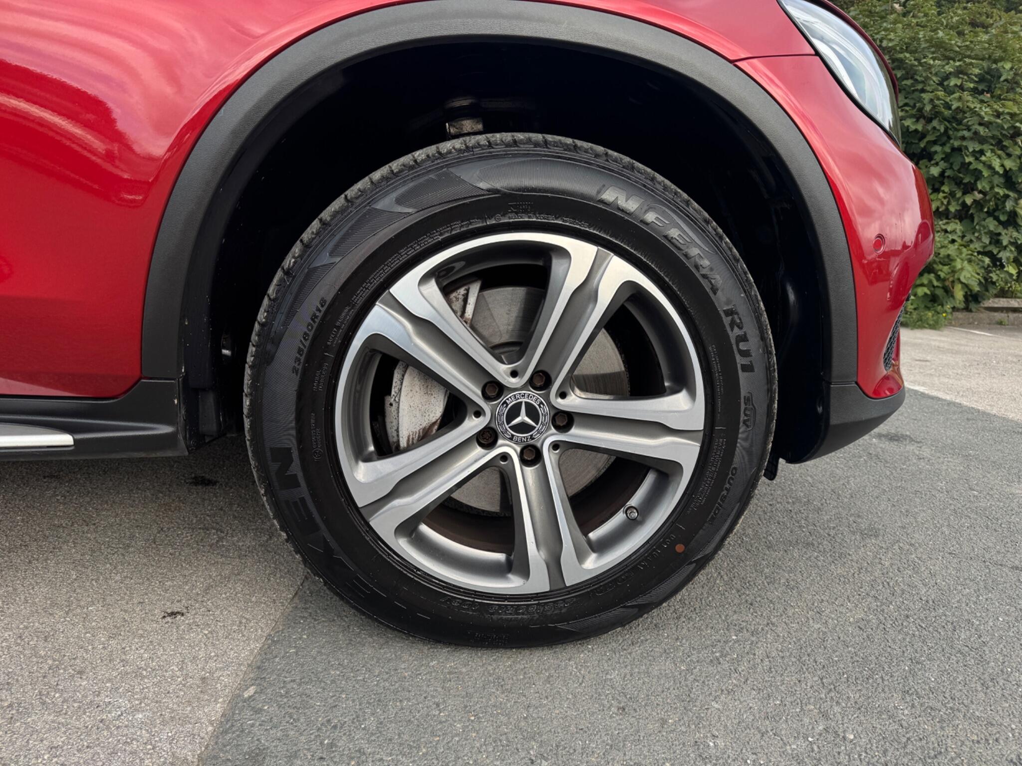 Mercedes-Benz GLC view 9