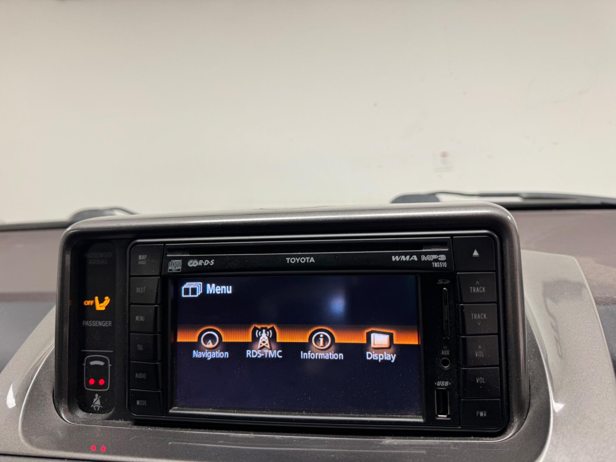 Toyota Iq view 17