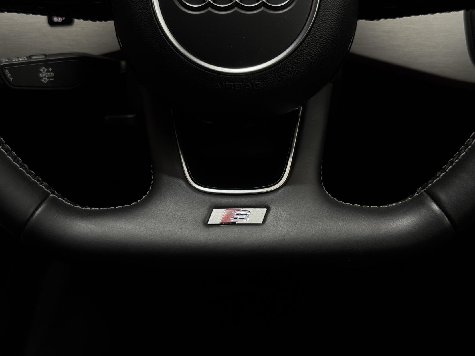 Audi S4 Avant view 49