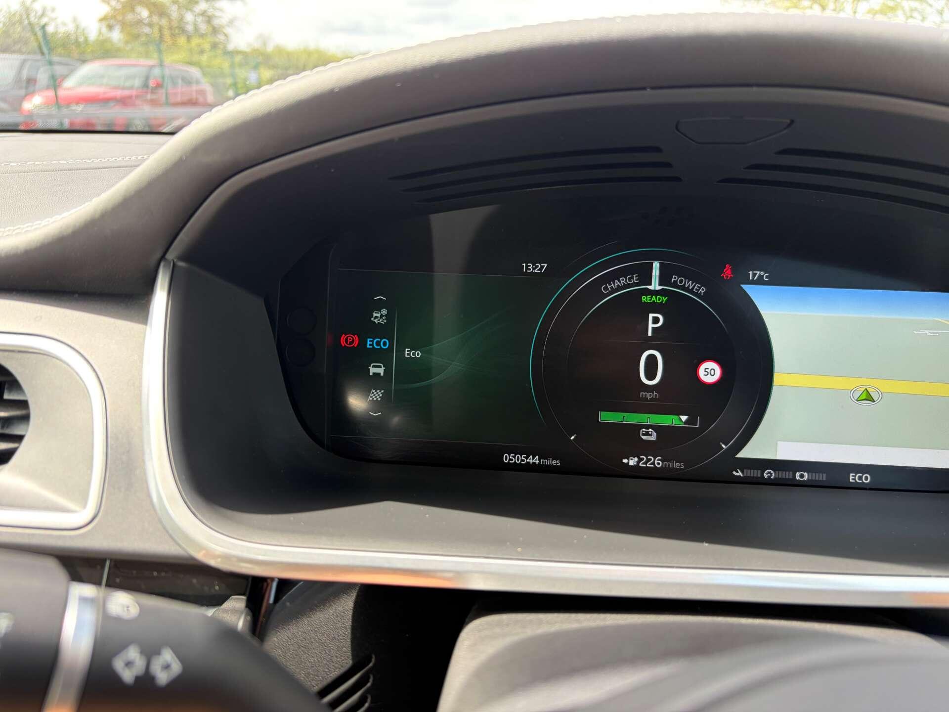 Jaguar I-Pace view 44