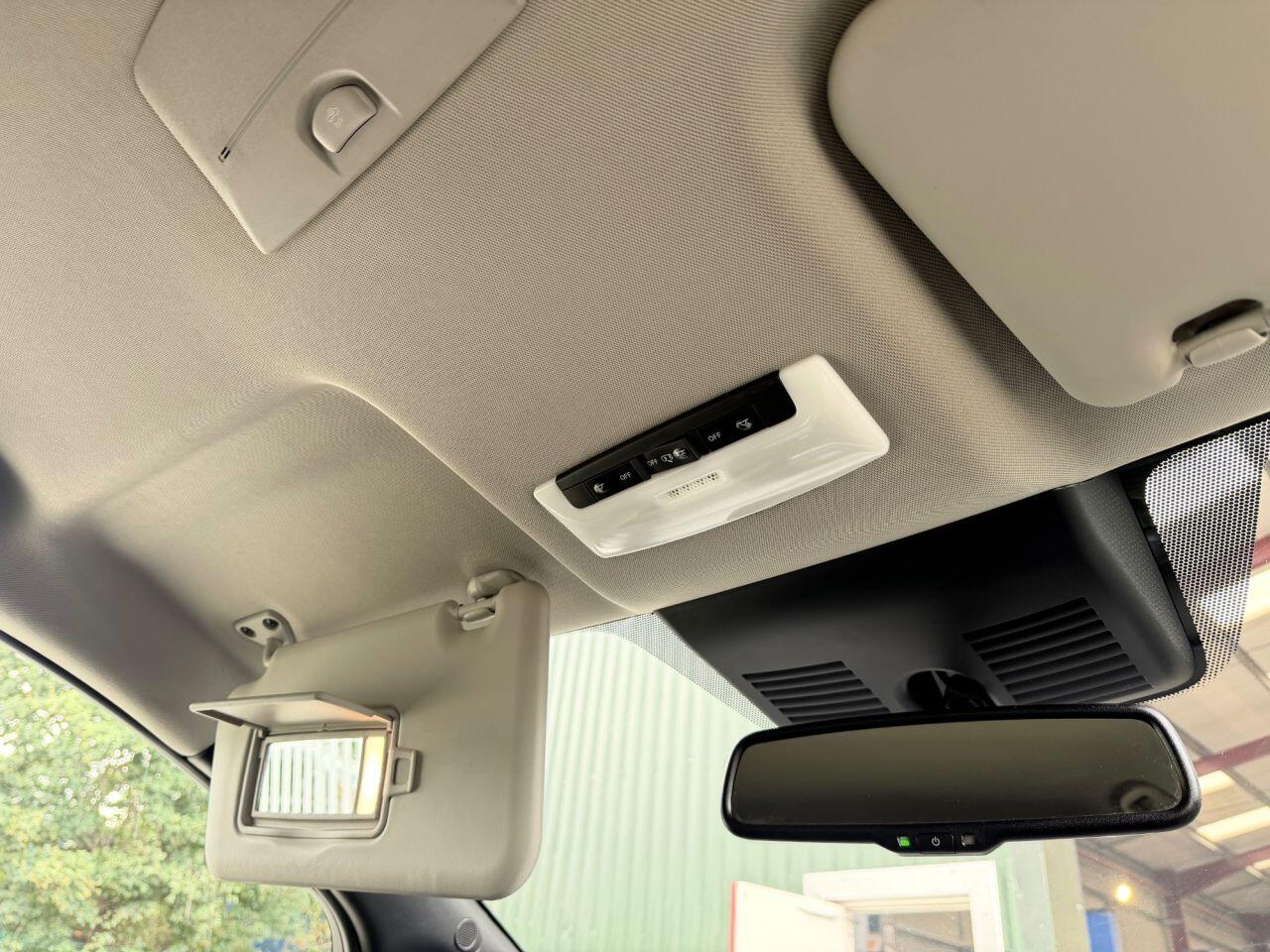 Nissan Leaf view 52