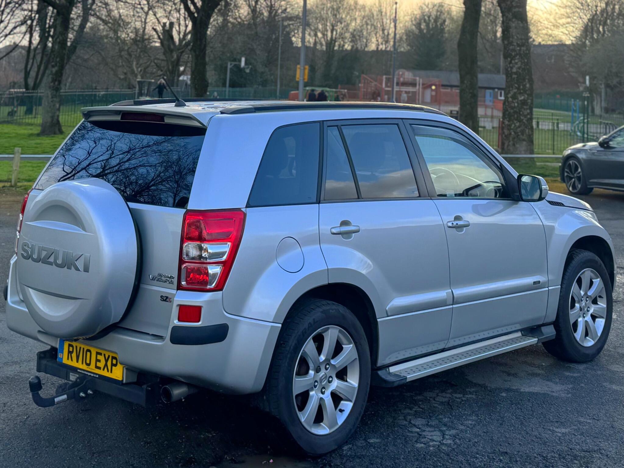 2010 Suzuki Grand Vitara 2.4 VVT SZ5 Auto 4WD Euro 4 5dr image 40