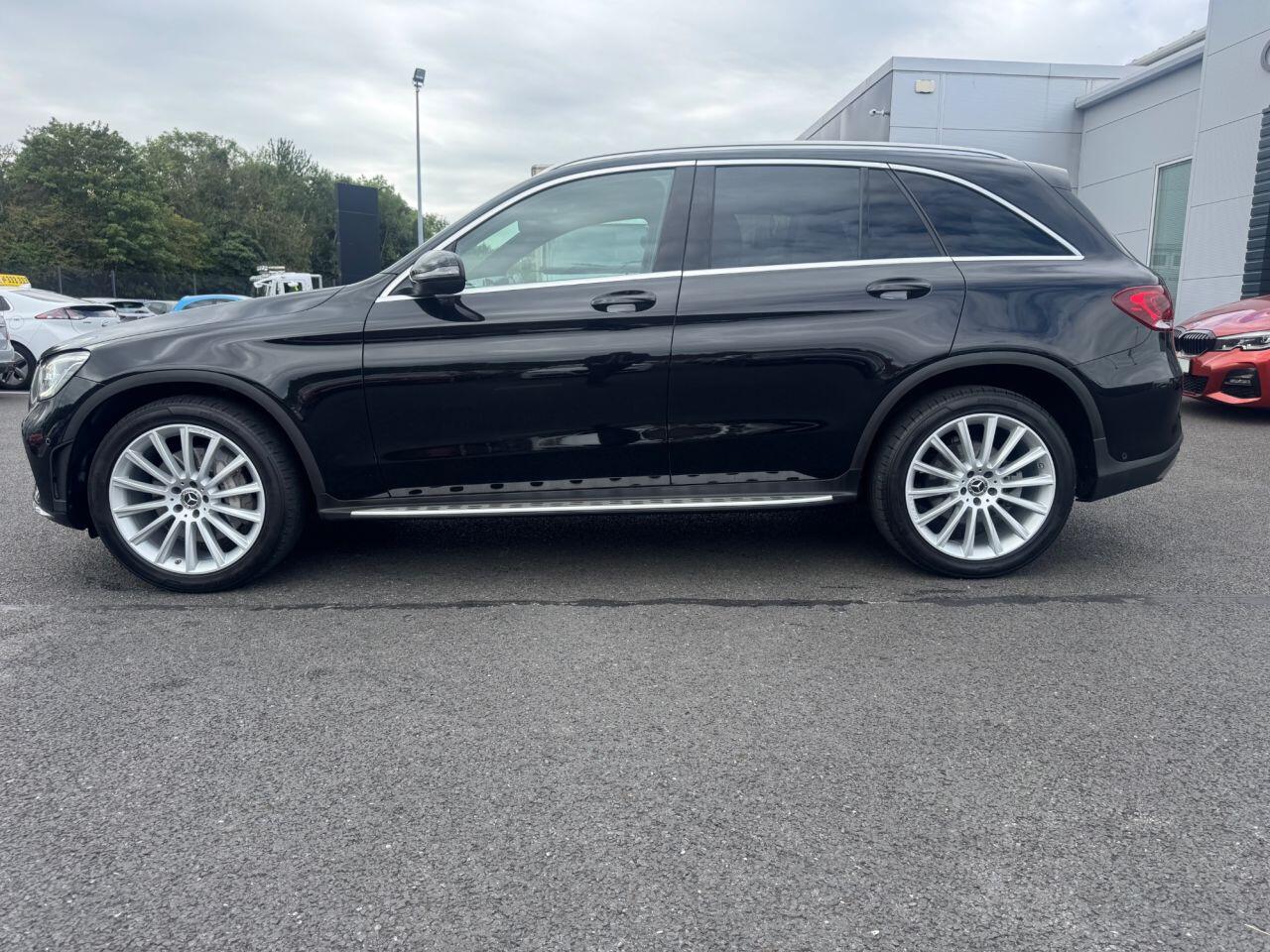 Mercedes-Benz GLC view 2