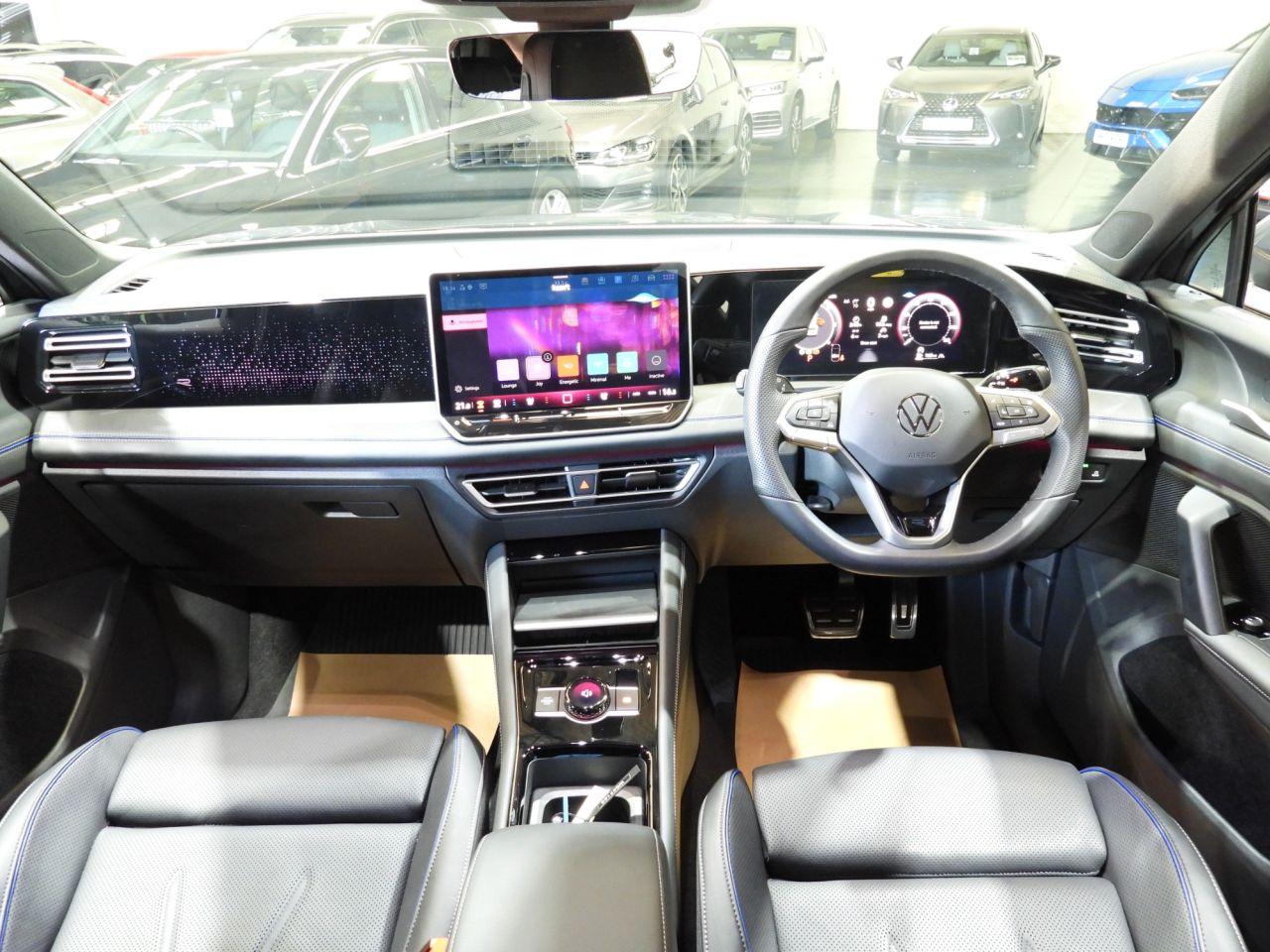 Volkswagen Tiguan view 20
