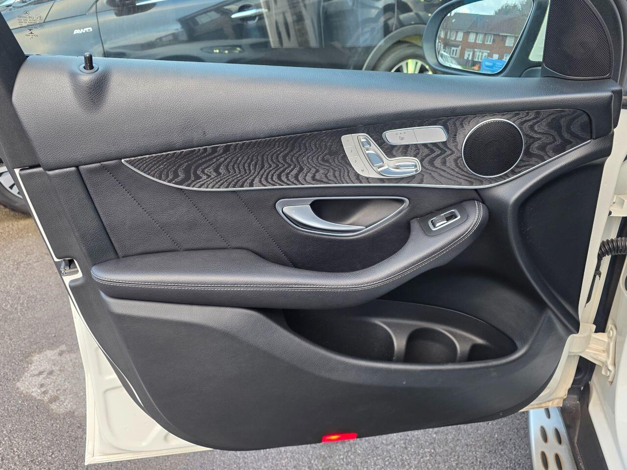 Mercedes-Benz GLC view 50