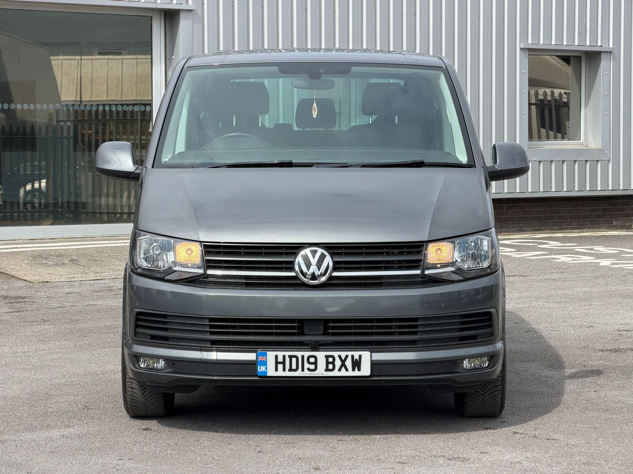 Volkswagen Transporter view 27
