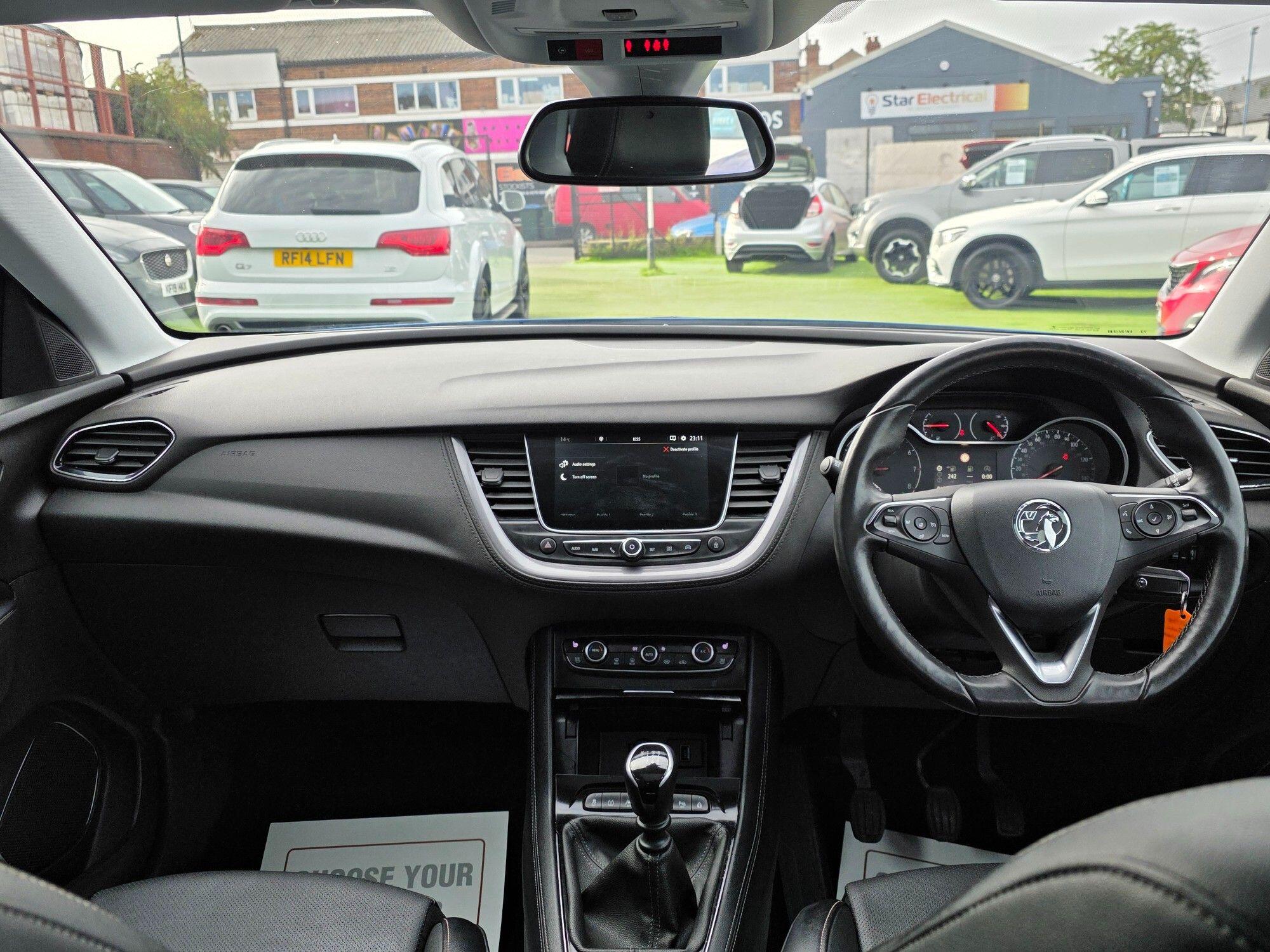 Vauxhall Grandland X view 13