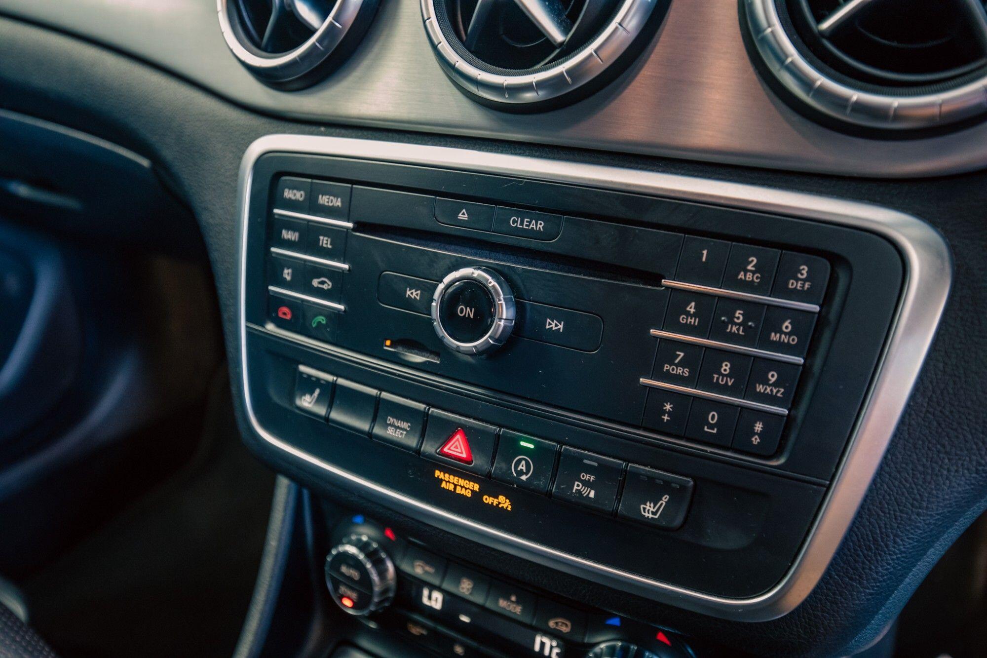 Mercedes-Benz Cla view 17