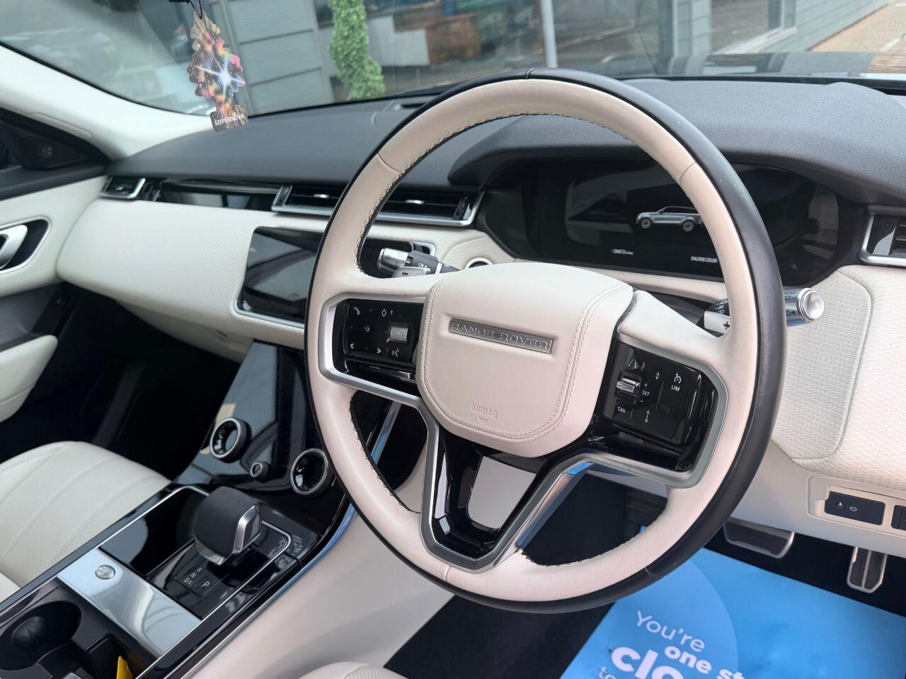 Land Rover Range Rover Velar view 19