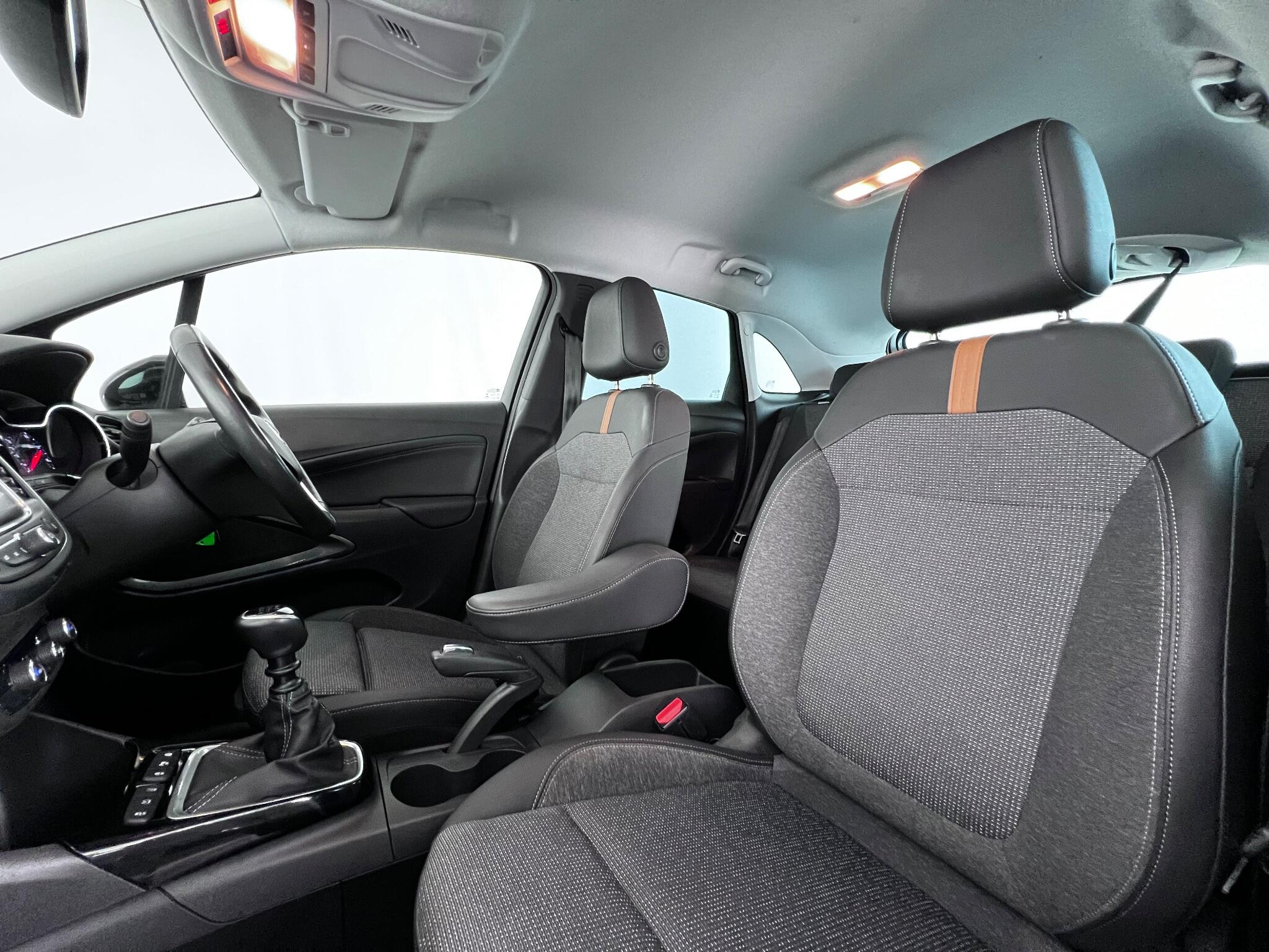 Vauxhall Crossland view 14