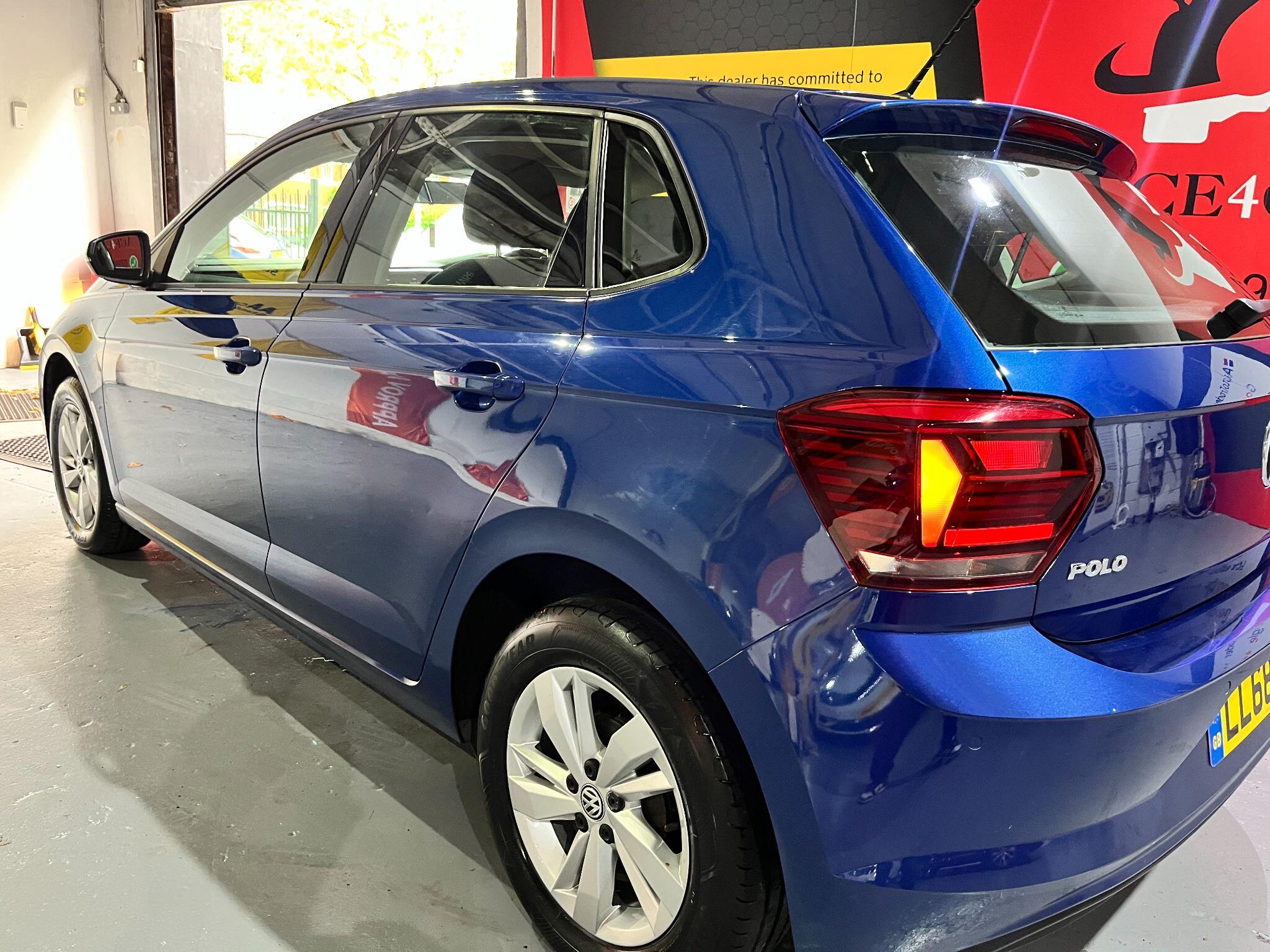 Volkswagen Polo view 70