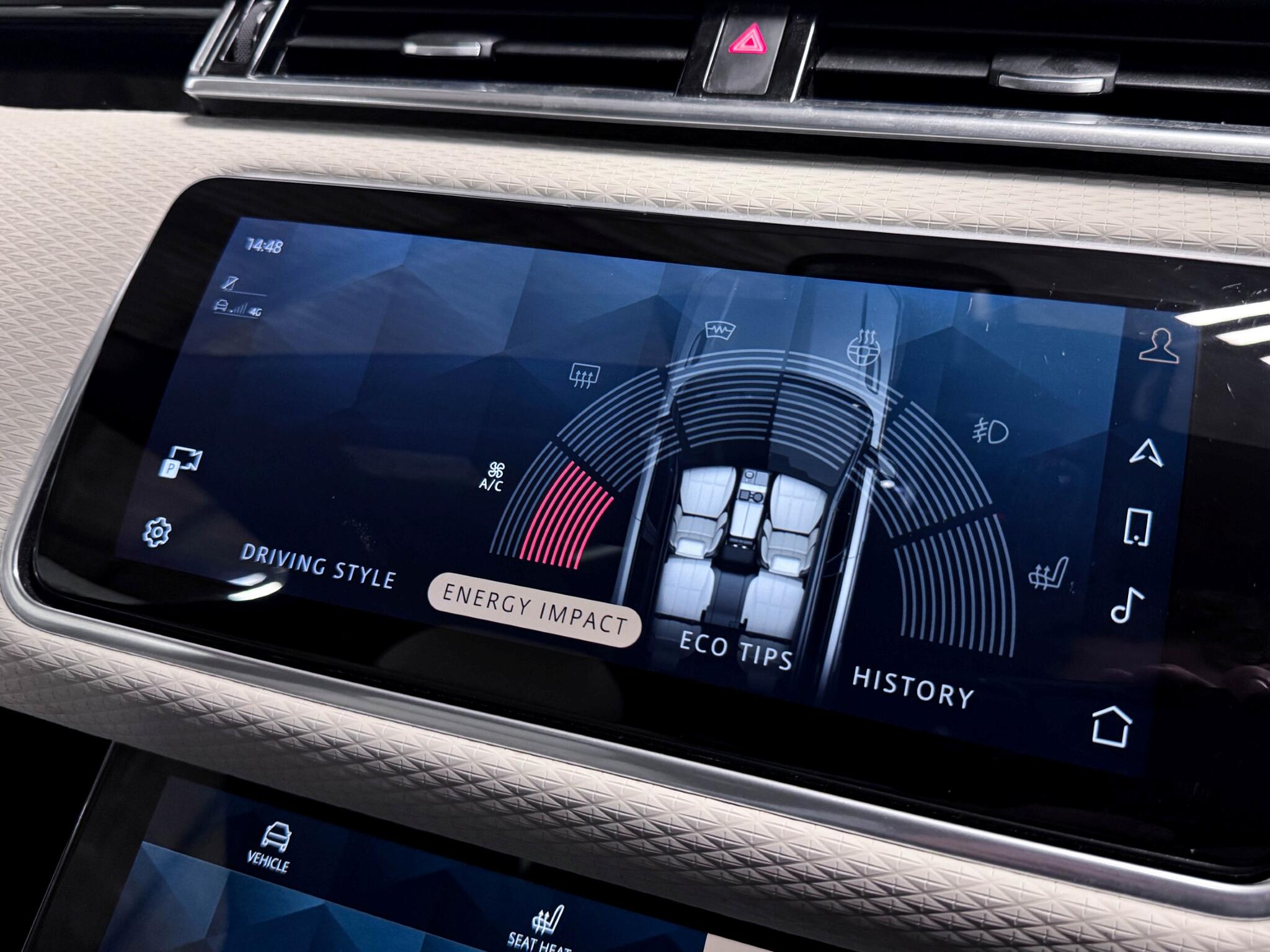 Land Rover Range Rover Velar view 51