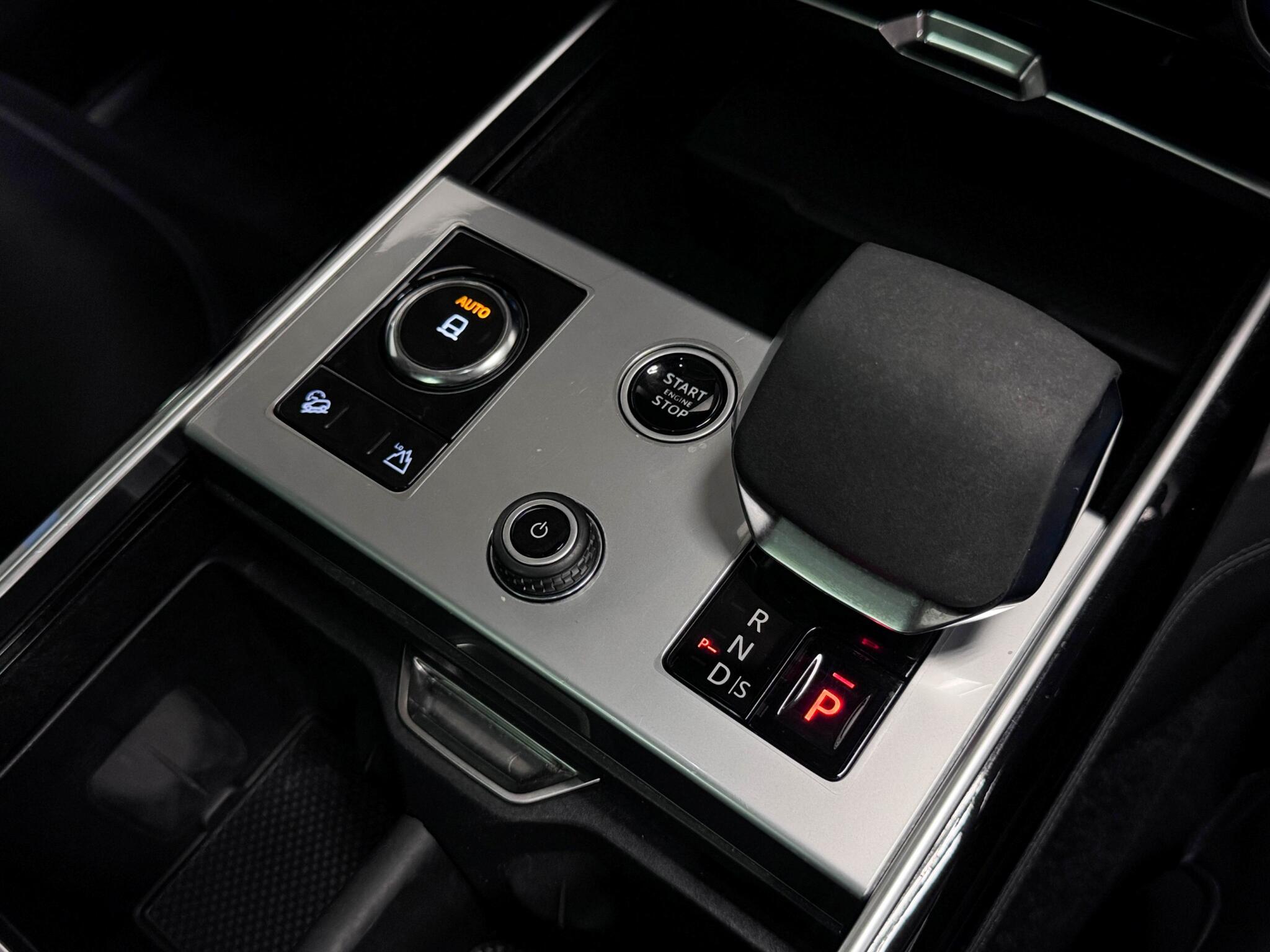 Land Rover Range Rover view 50