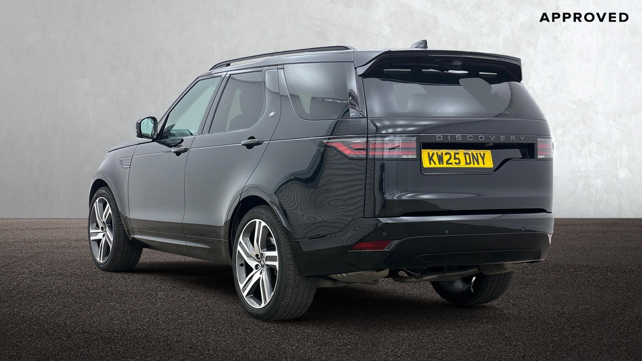 Land Rover Discovery view 2
