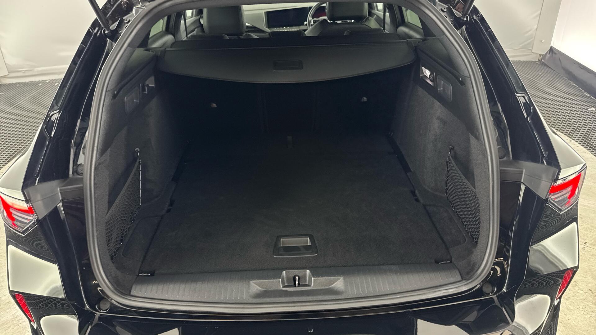 Vauxhall Astra view 15