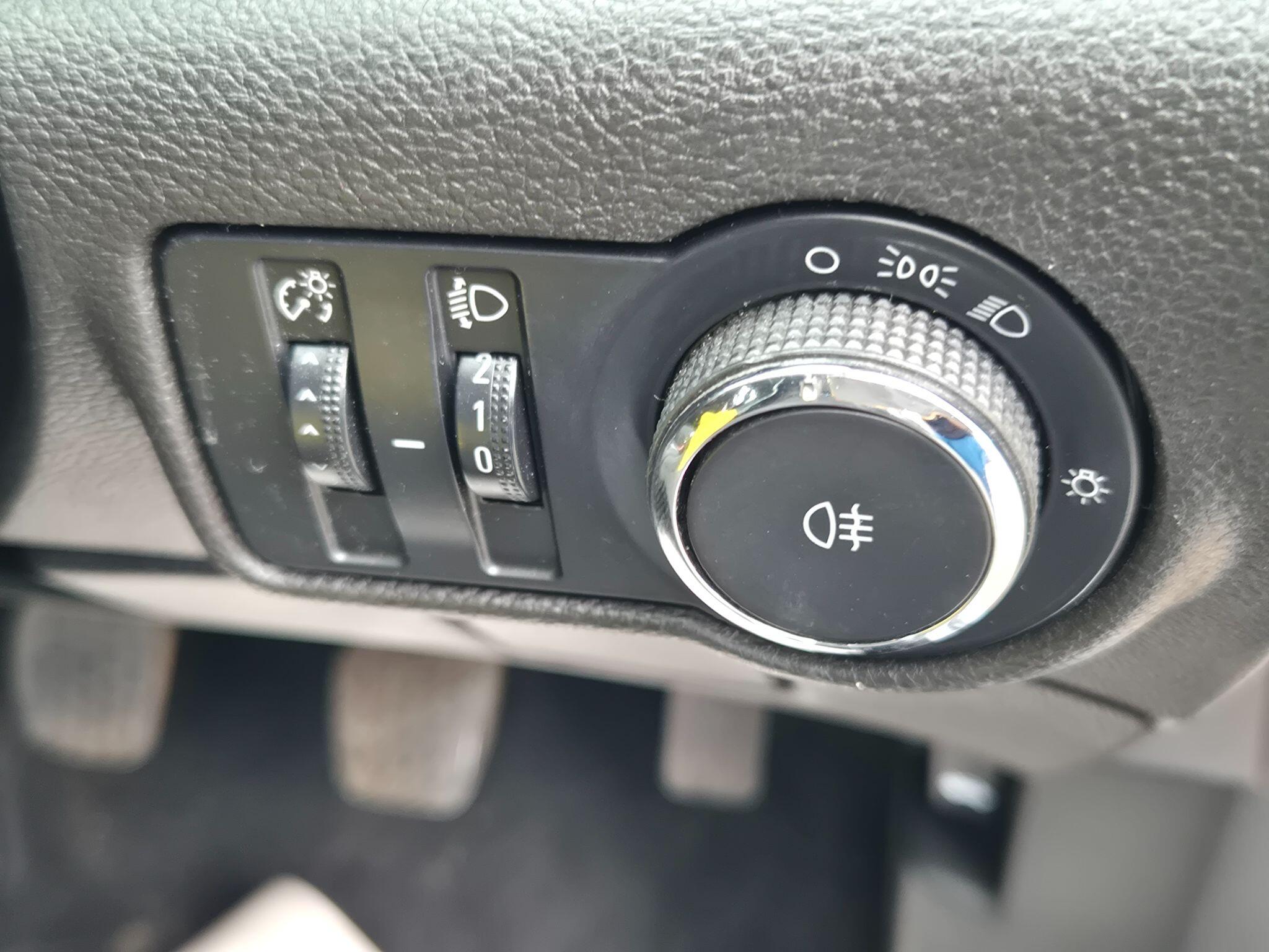 Vauxhall Astra view 11