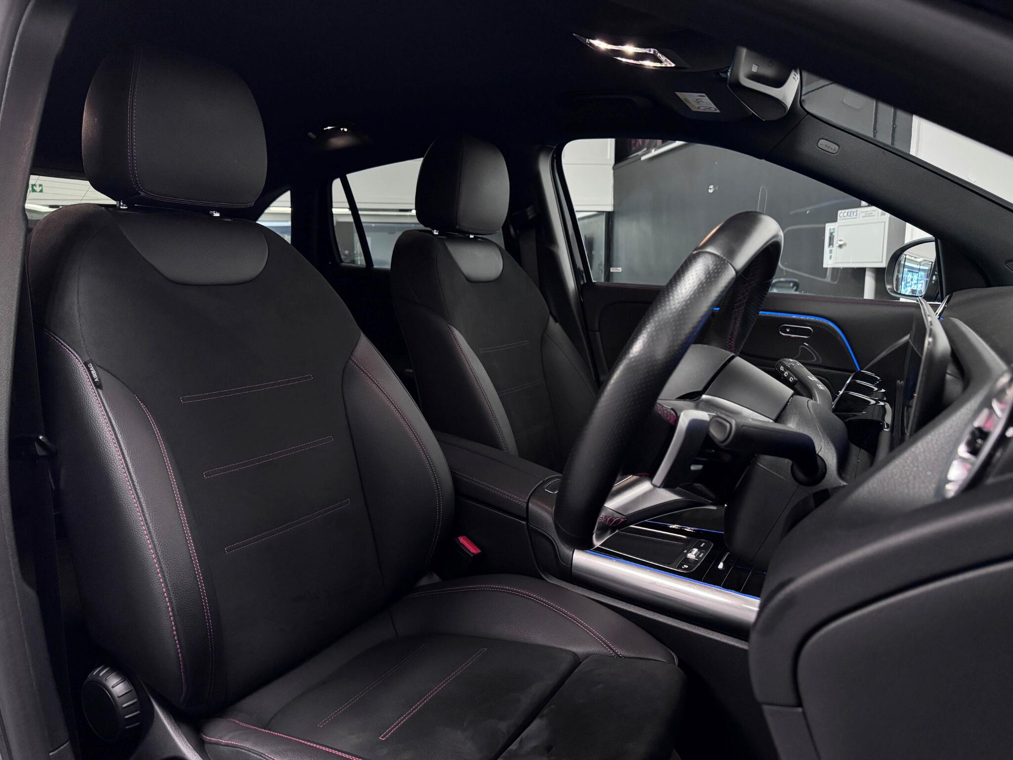 Mercedes-Benz Gla view 29
