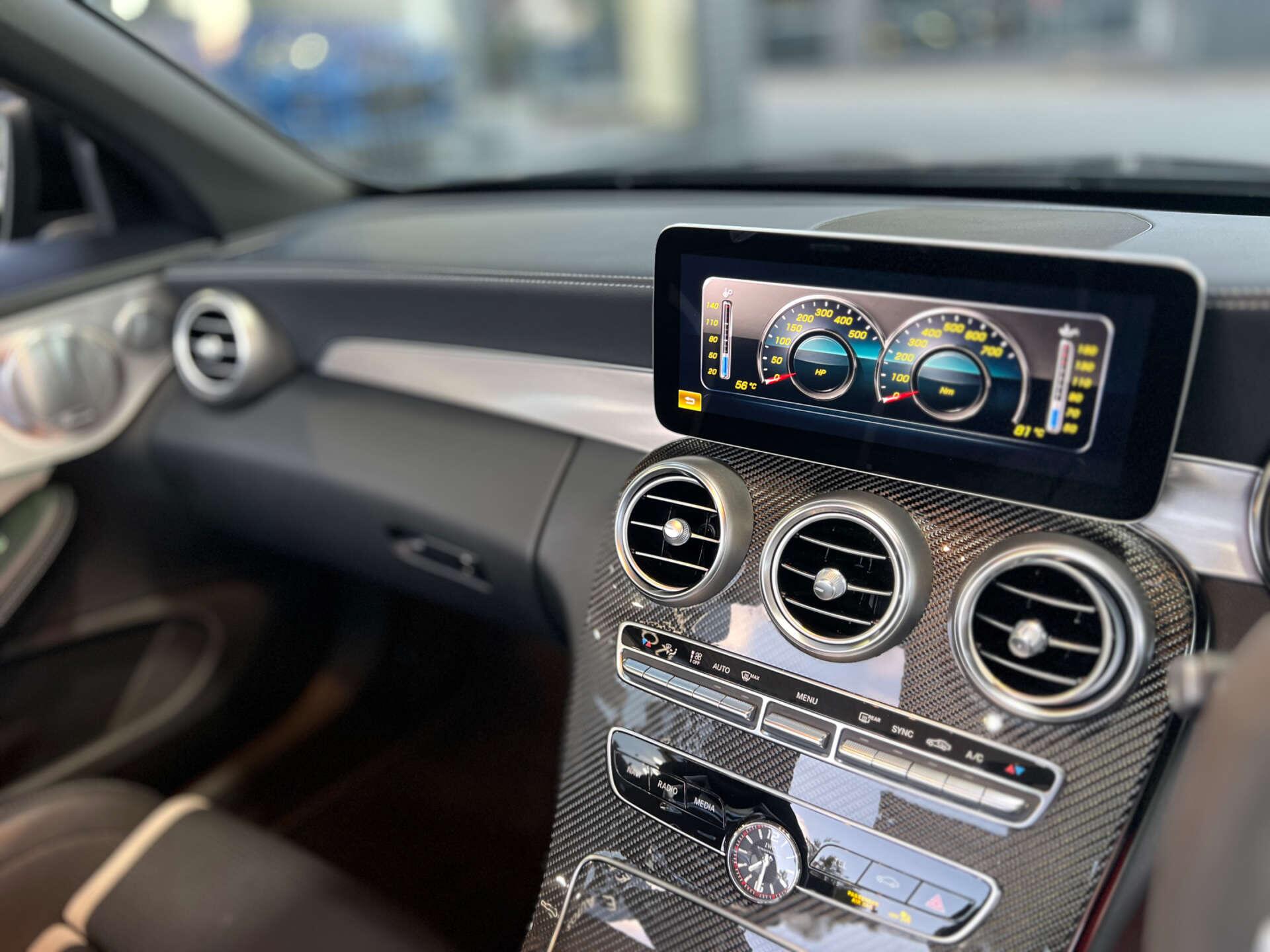 Mercedes-Benz C Class view 8
