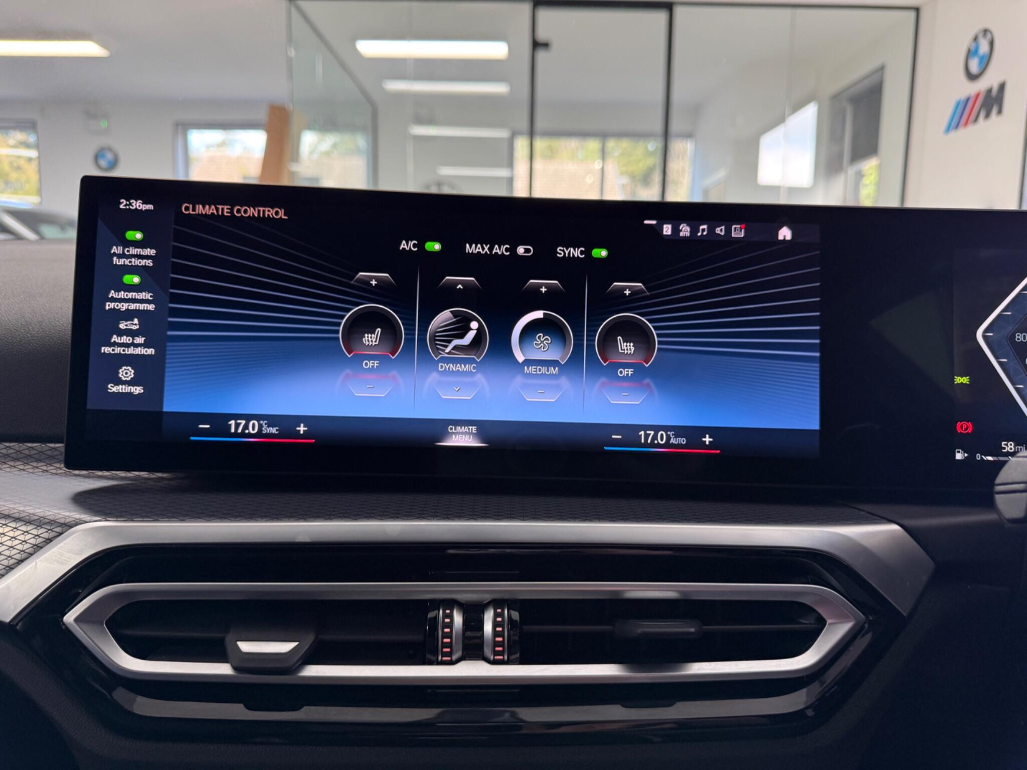 BMW 3 Series view 9