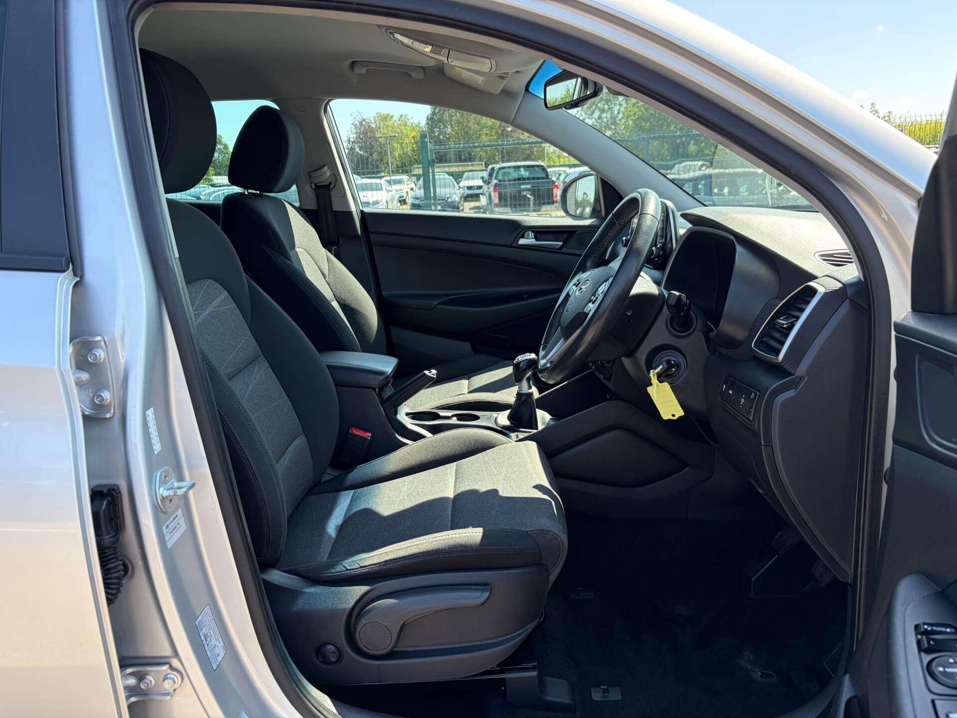 Hyundai Tucson view 35