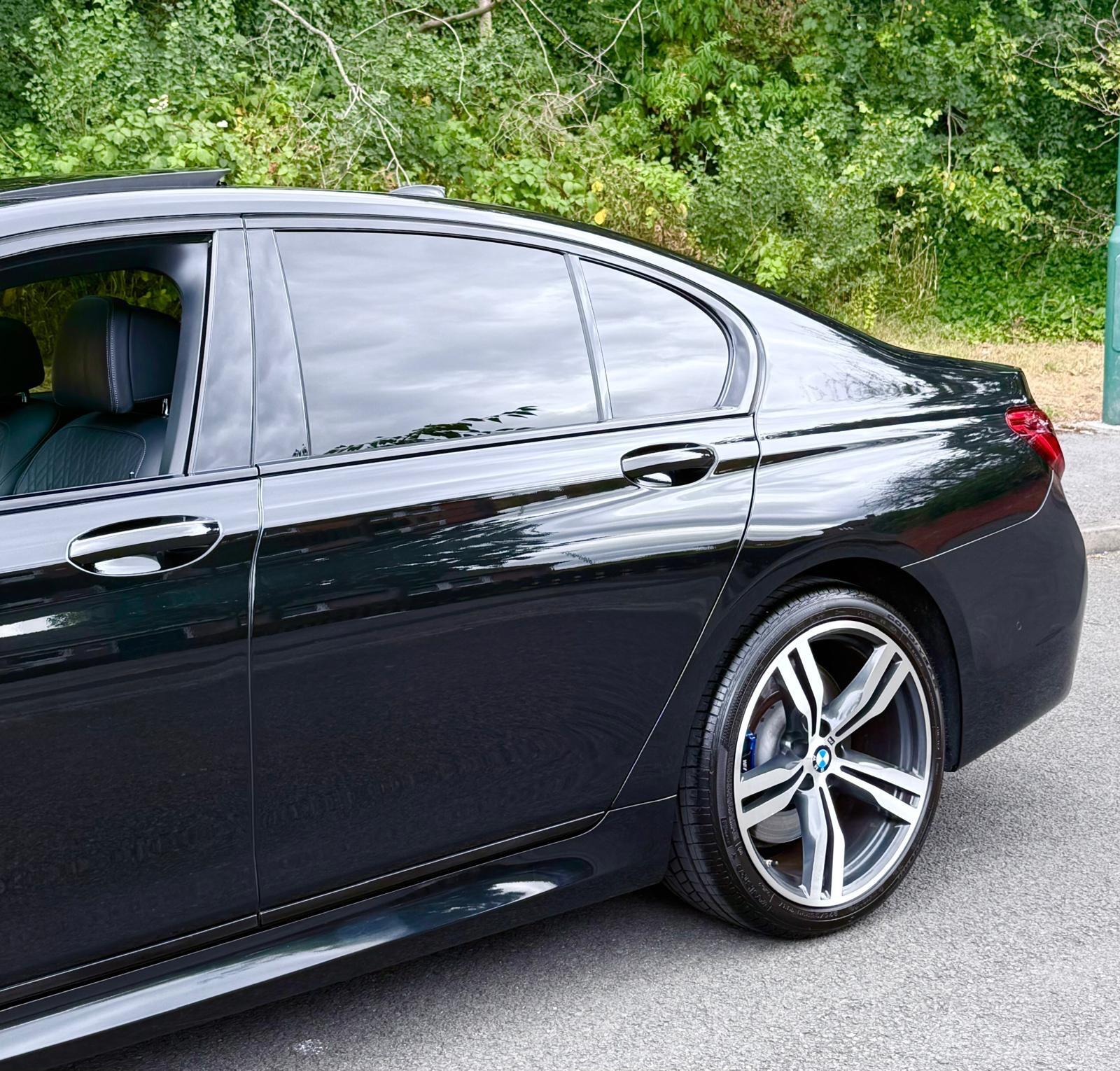 BMW 7 Series view 94