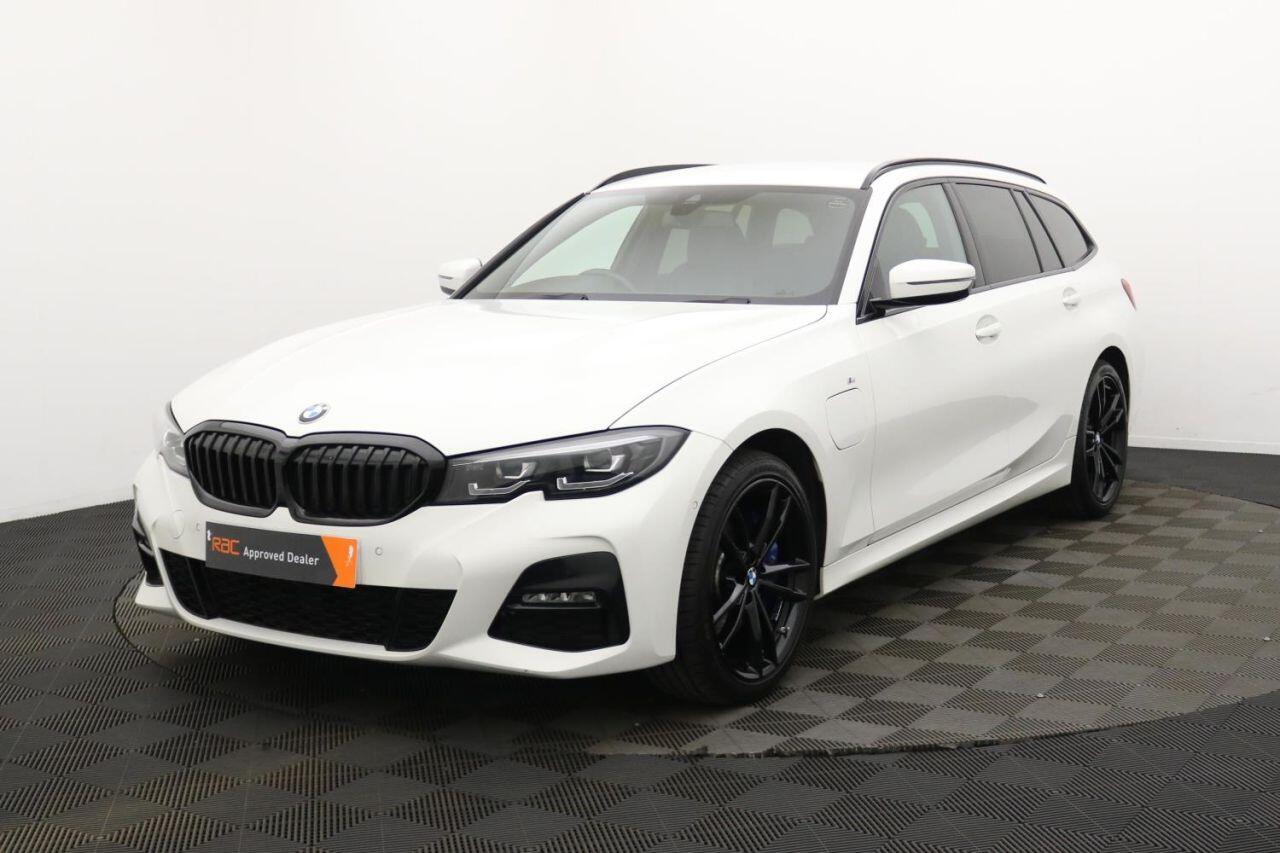 BMW 3 Series view 9