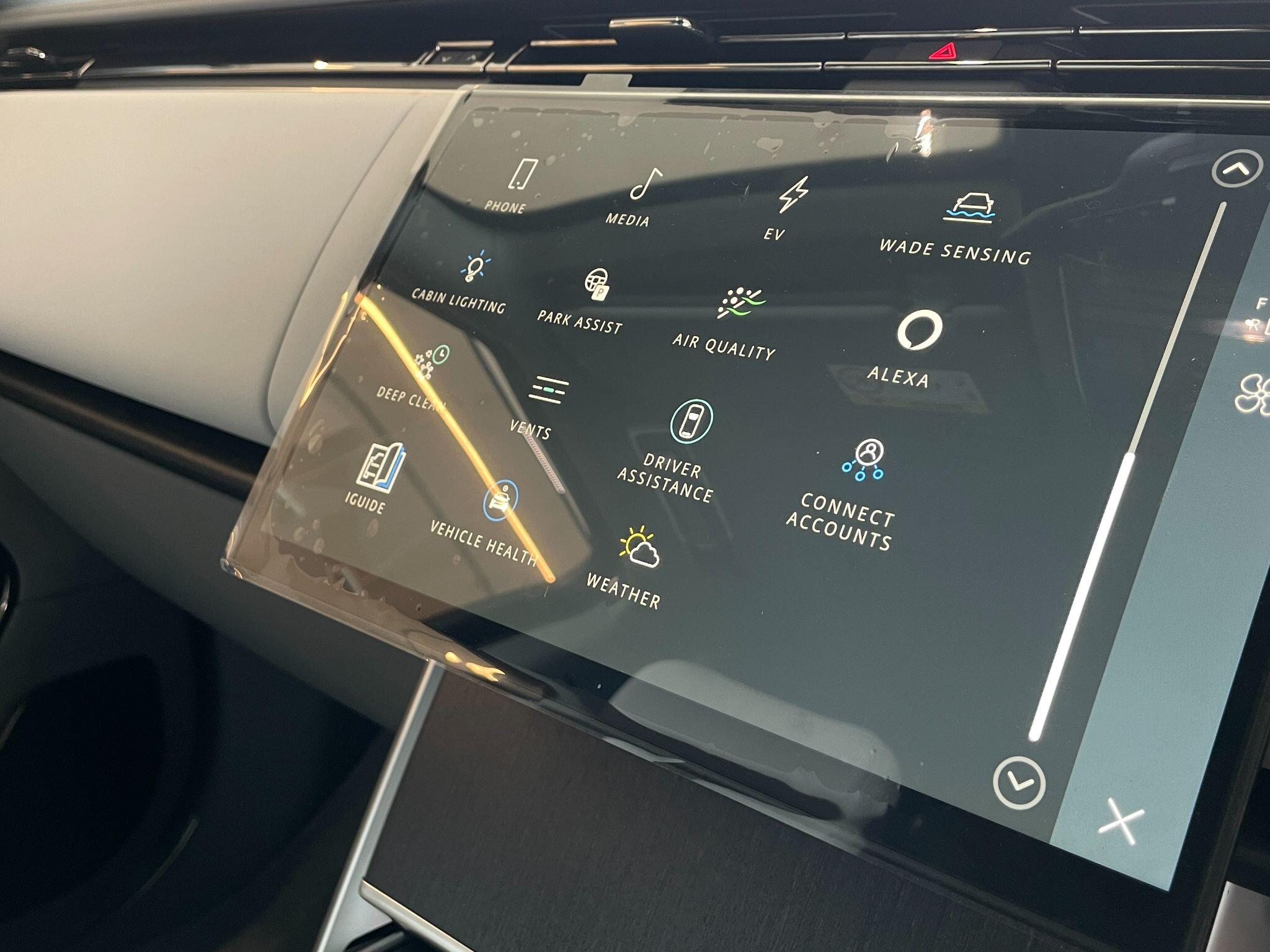 Land Rover Range Rover view 25