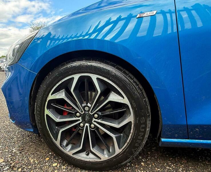 2018 Ford Focus image 41