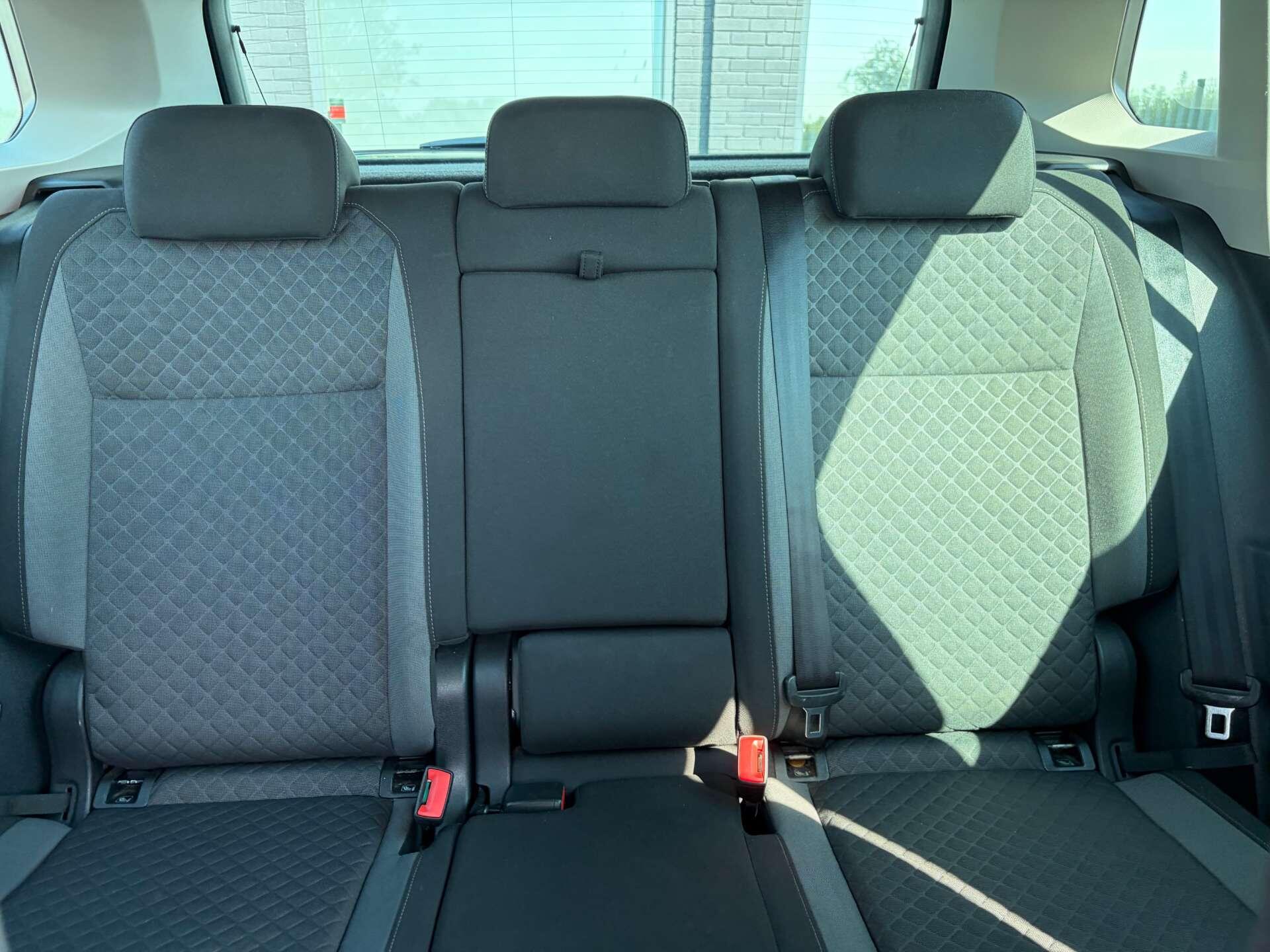 Volkswagen Tiguan view 31