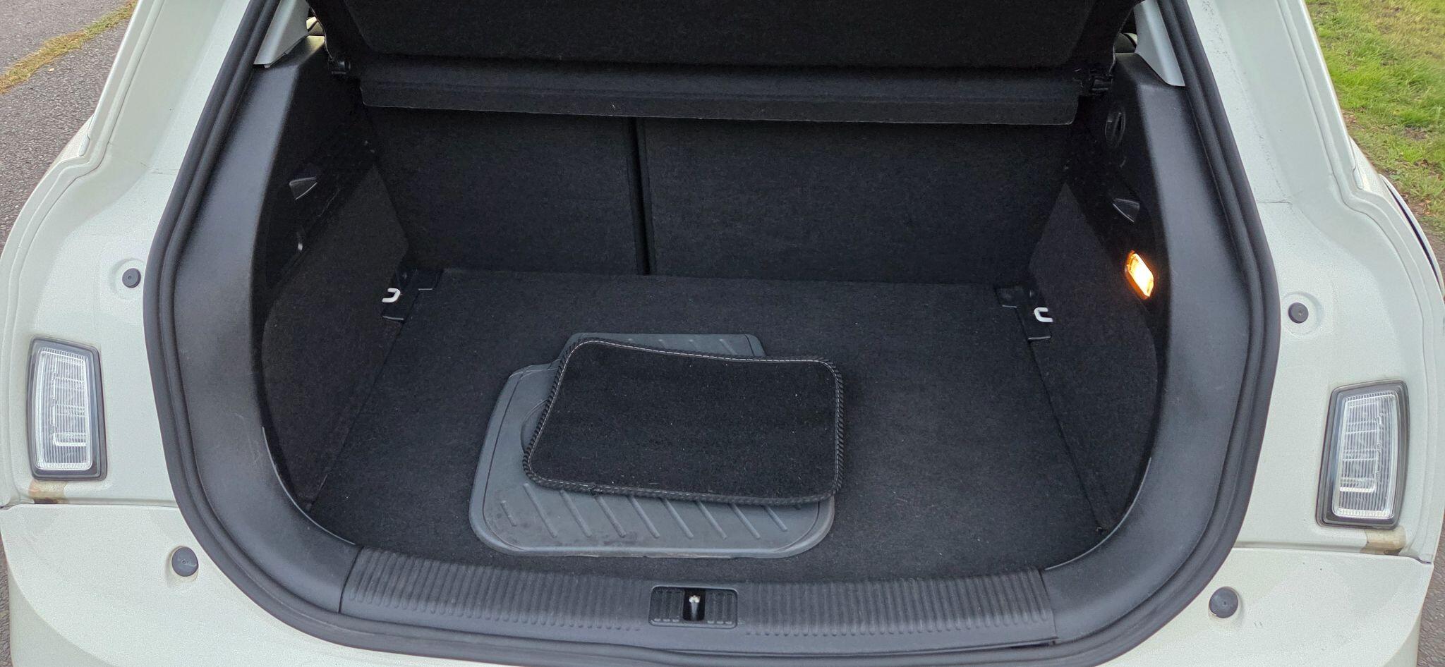 Audi A1 view 18