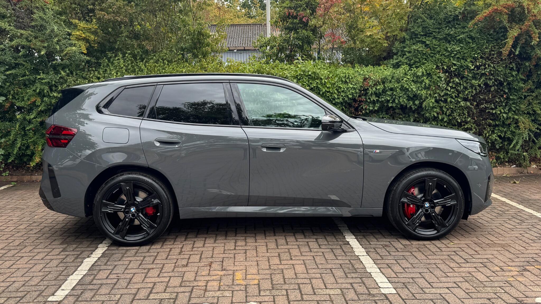 BMW X3 view 5
