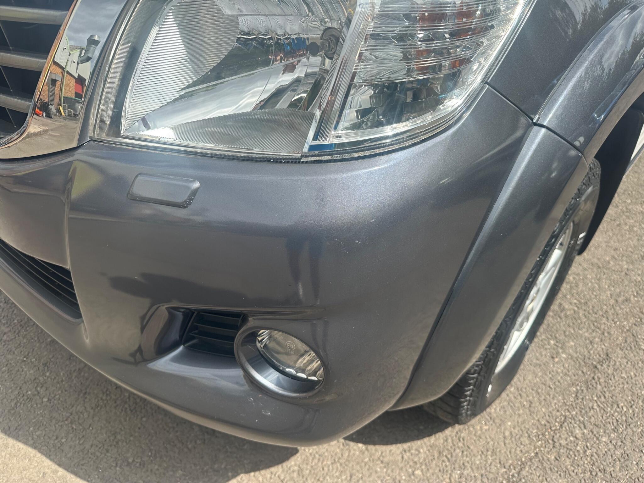 Toyota Hilux view 57