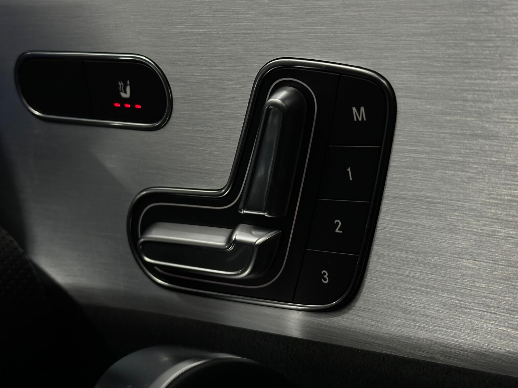 Mercedes-Benz A-Class view 17