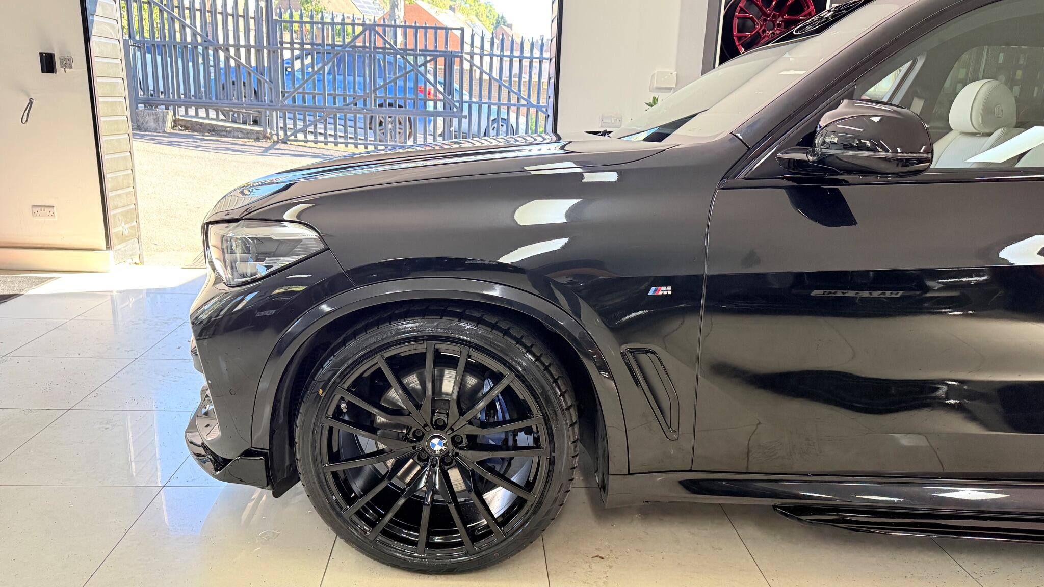 BMW X5 view 41