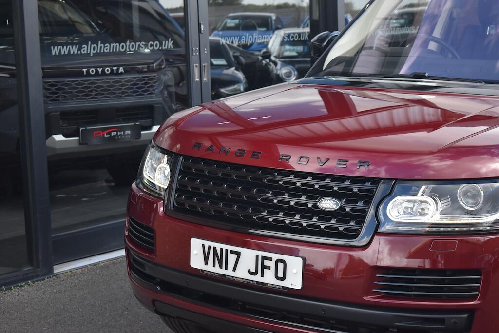 Land Rover Range Rover view 22