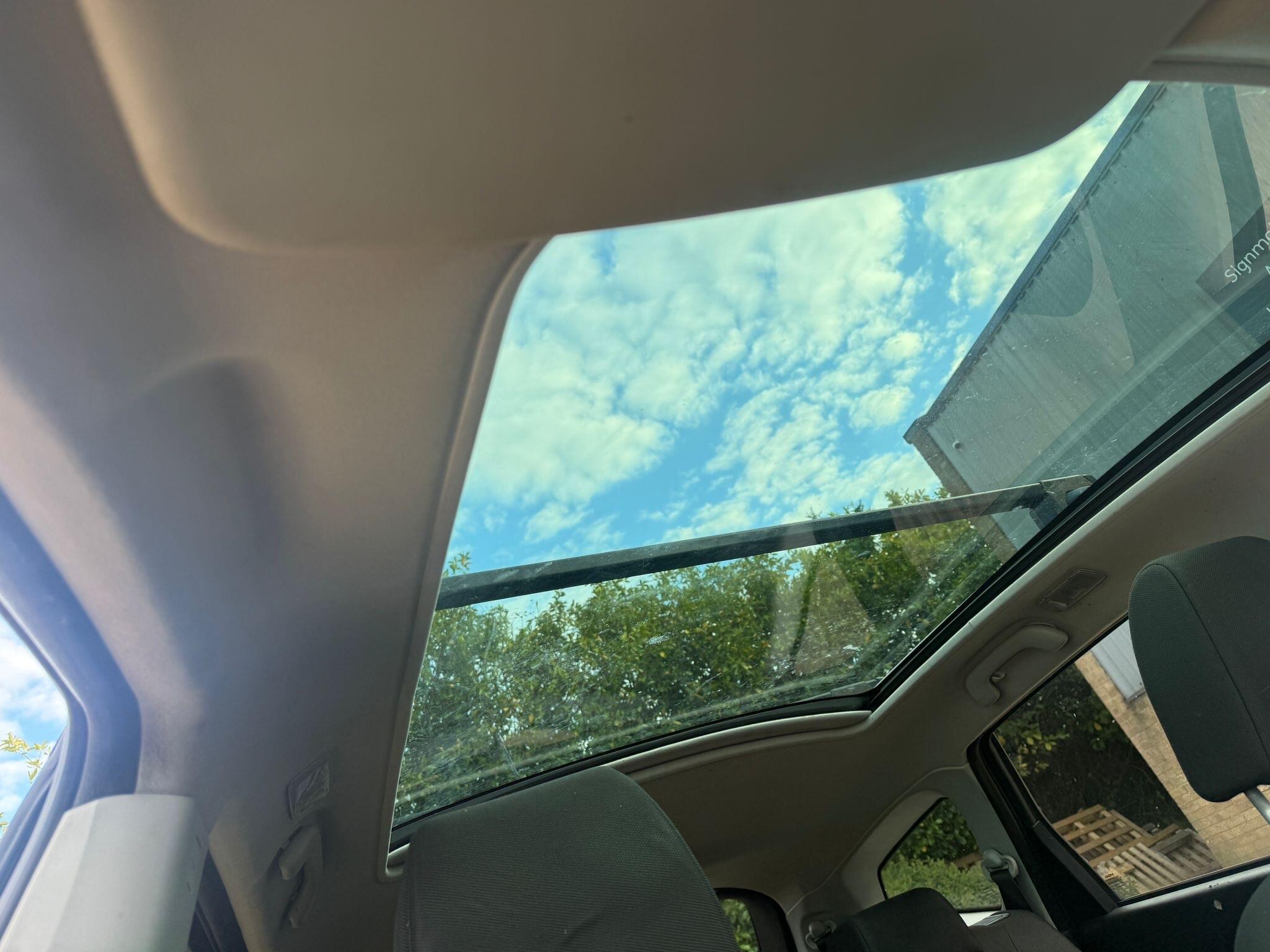 Nissan Qashqai+2 view 9