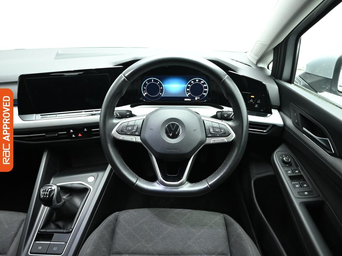 Volkswagen Golf view 9