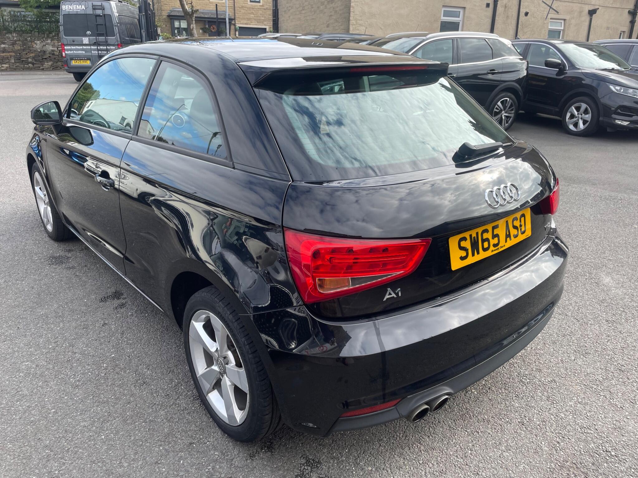 Audi A1 view 5