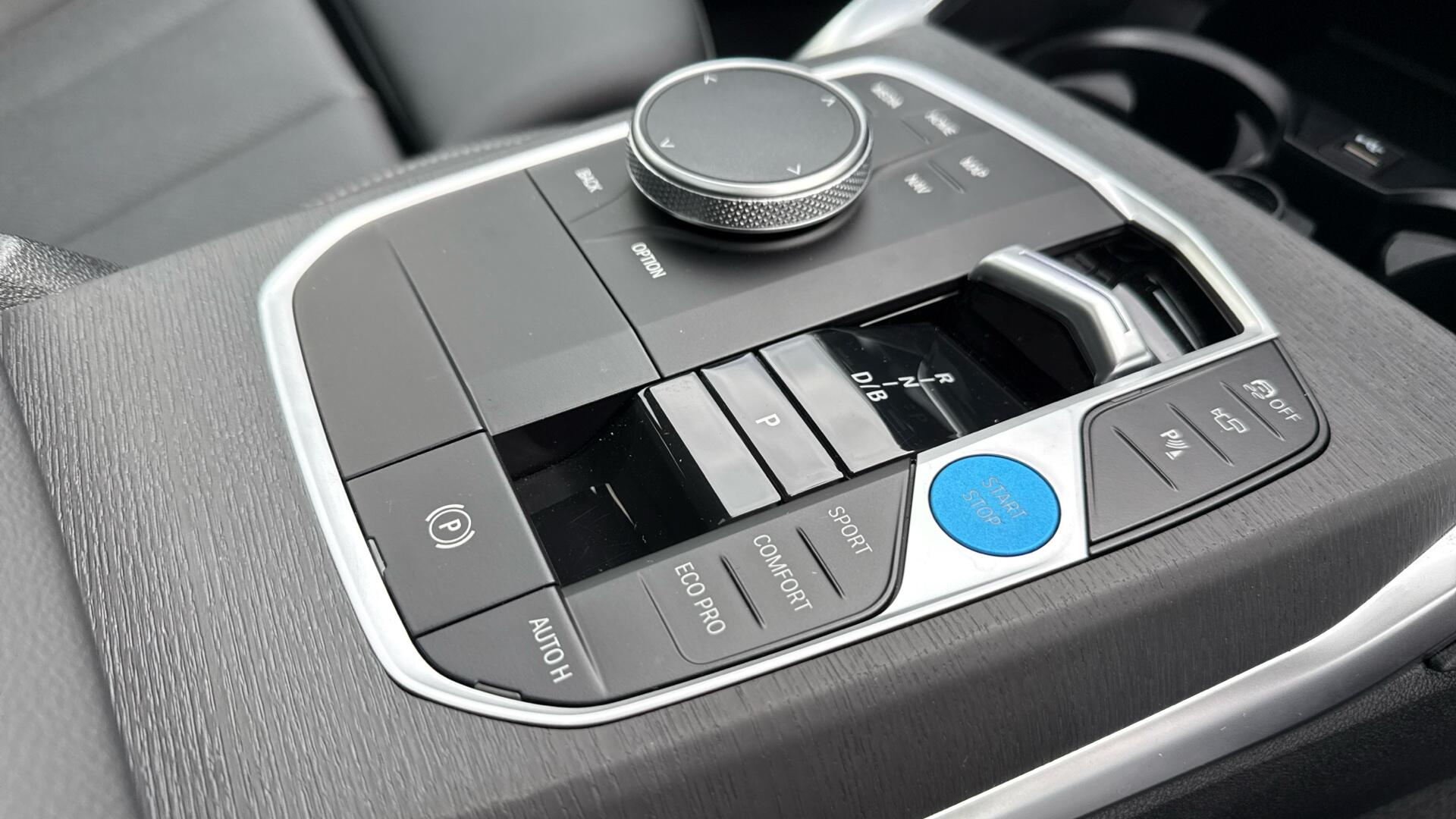 BMW i4 view 19