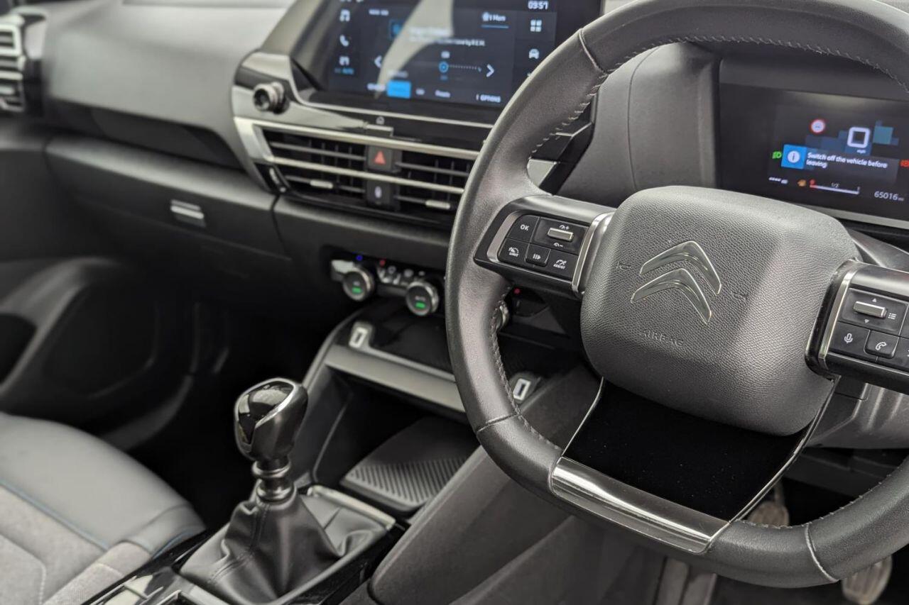 Citroen C4 view 33